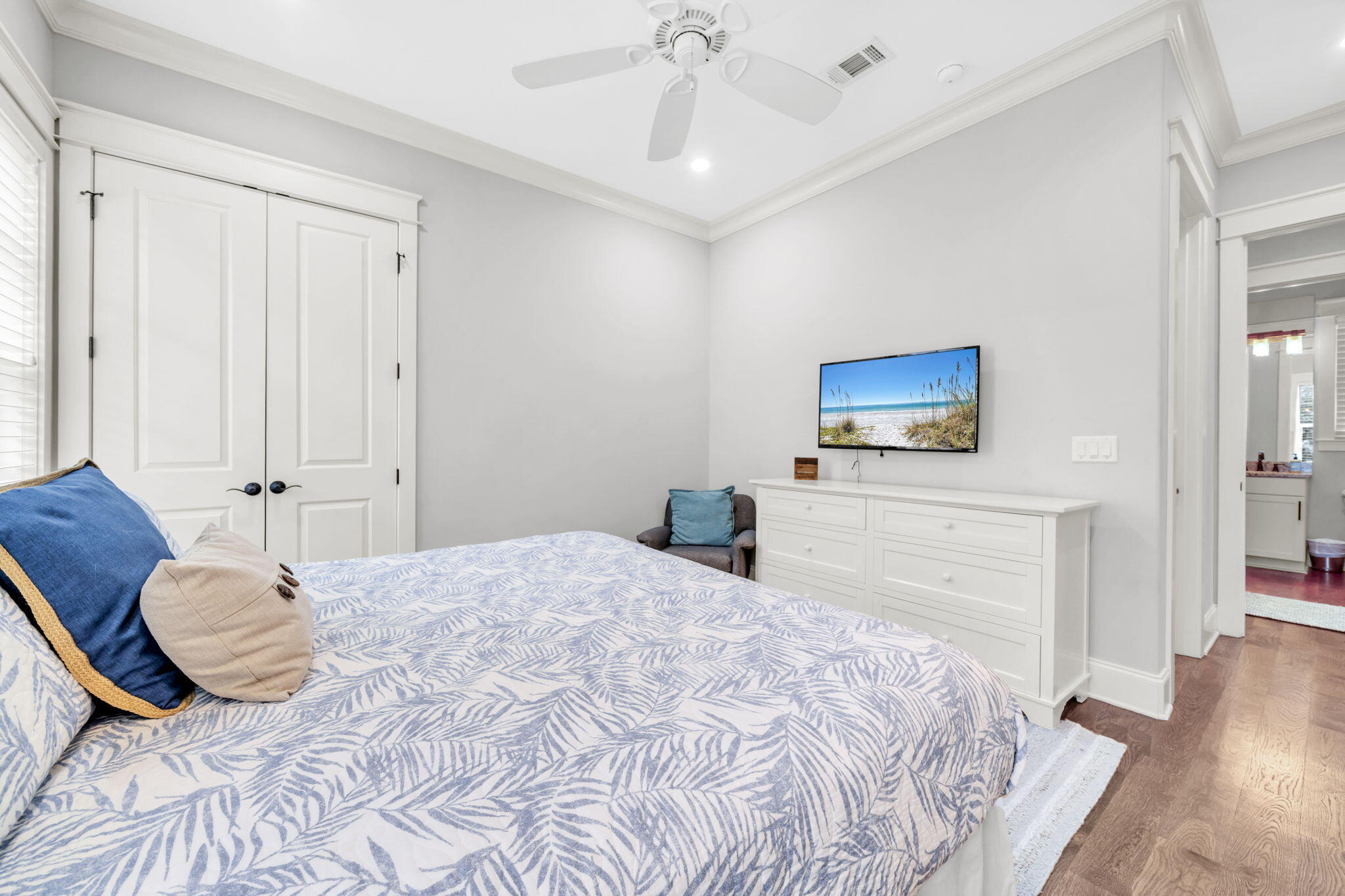 LAKESIDE AT BLUE MOUNTAIN BEACH - Residential