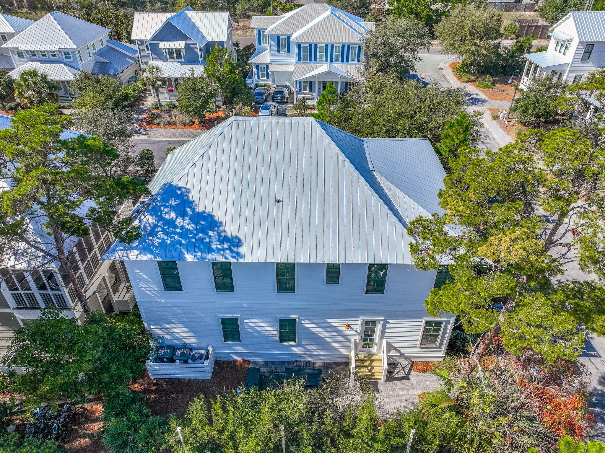 LAKESIDE AT BLUE MOUNTAIN BEACH - Residential