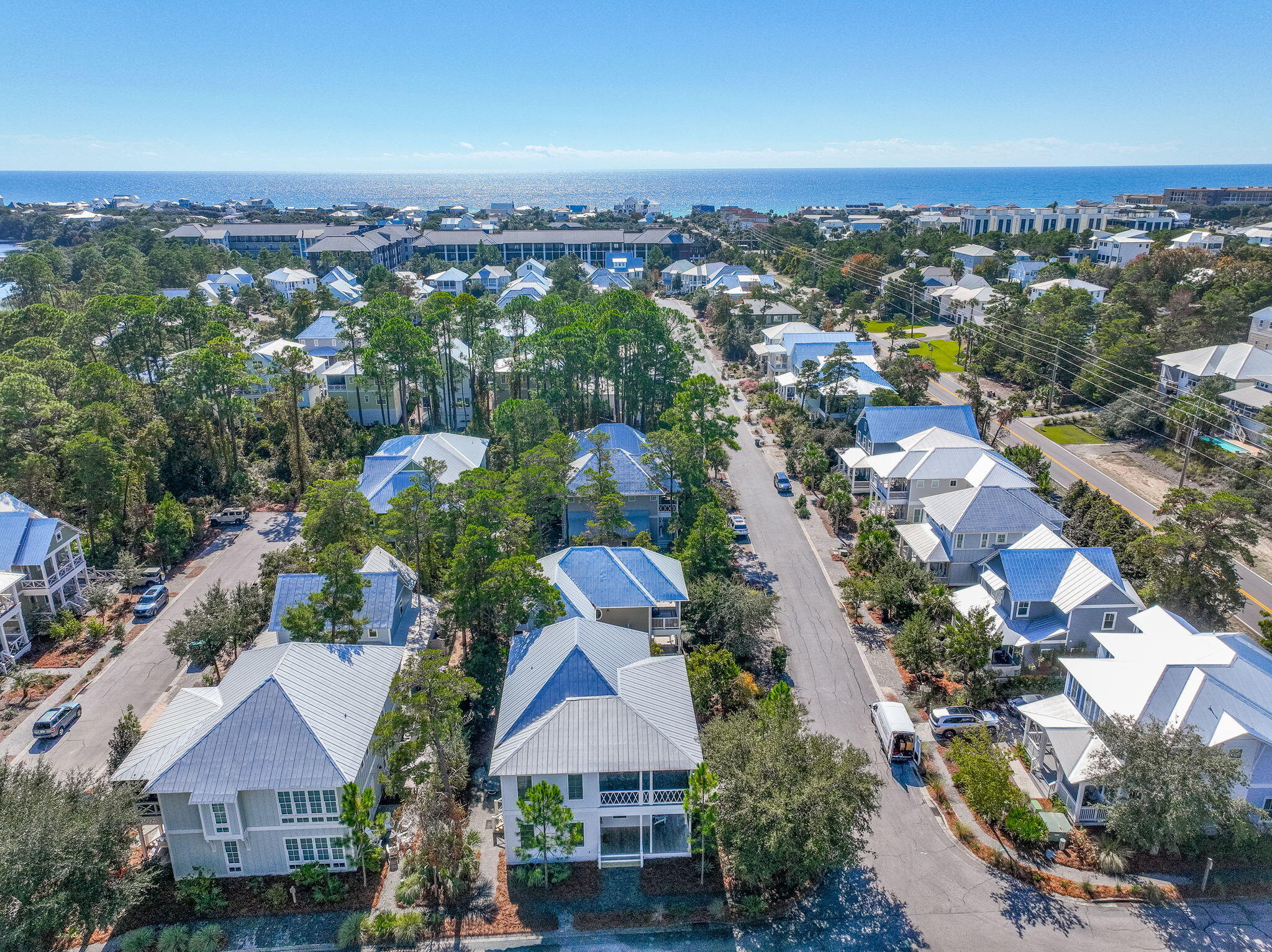 LAKESIDE AT BLUE MOUNTAIN BEACH - Residential