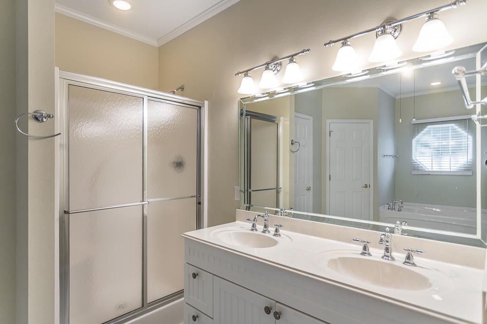 VILLA VENYCE 3RD ADDN PH 3 - Residential