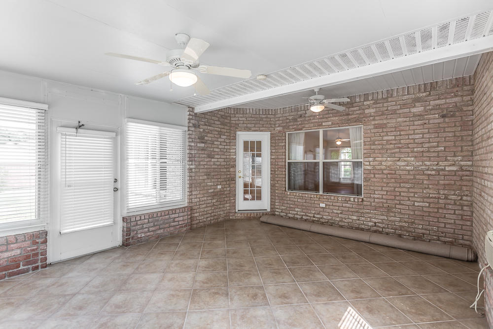 VILLA VENYCE 3RD ADDN PH 3 - Residential