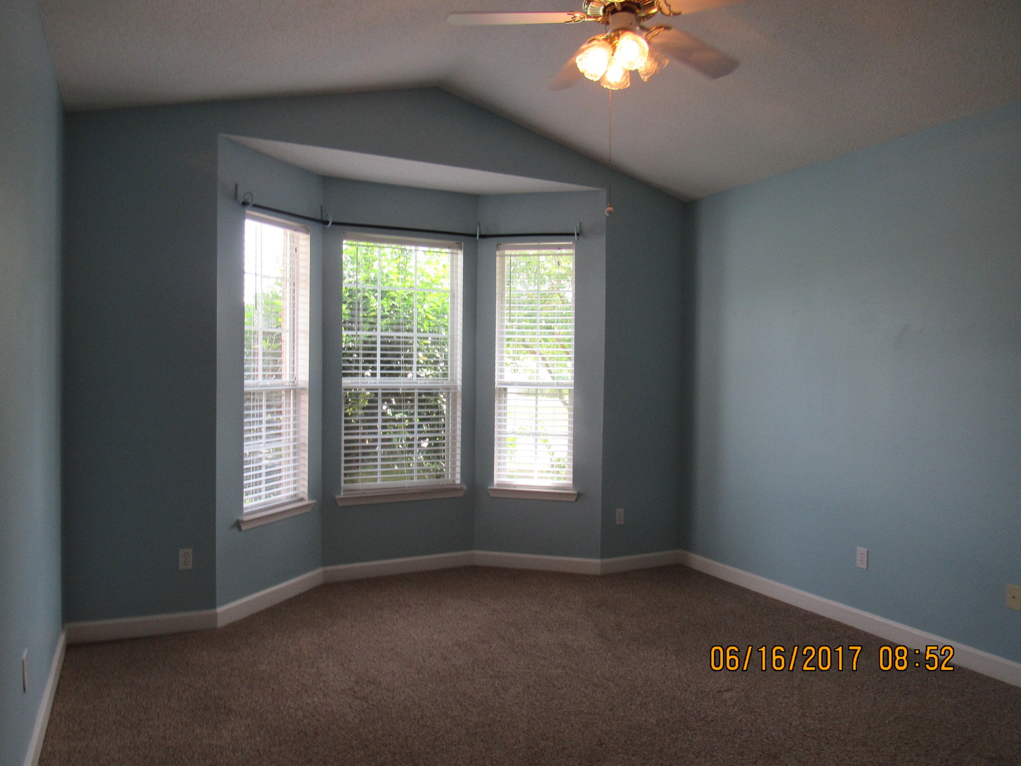 PARKER'S LANDING - Residential Lease