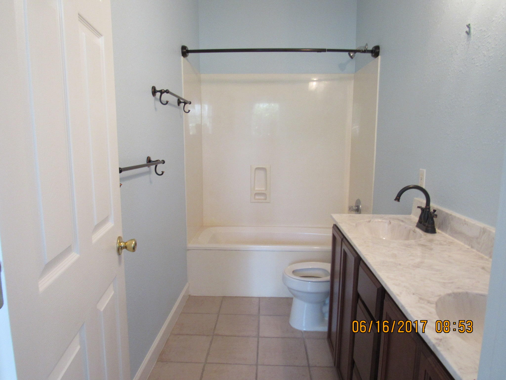 PARKER'S LANDING - Residential Lease