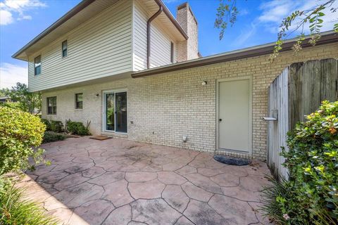 A home in Fort Walton Beach