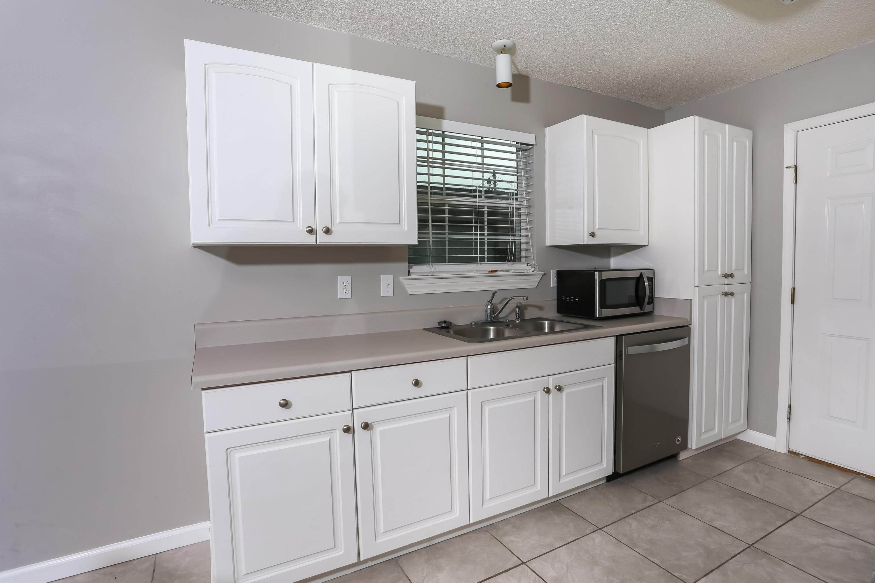 KATHLEEN PLACE - Residential