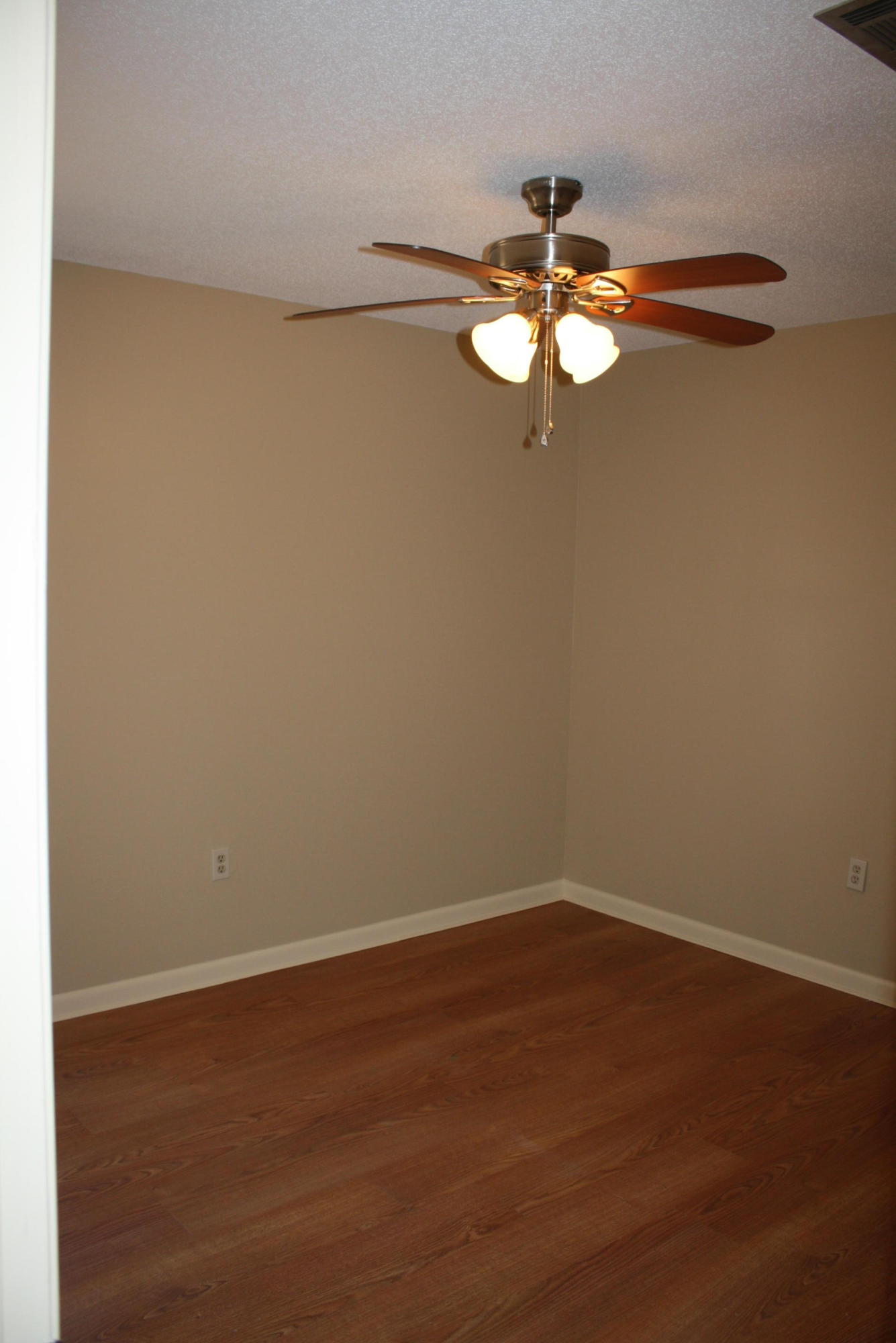 KELLY HILL ESTATES - Residential Lease