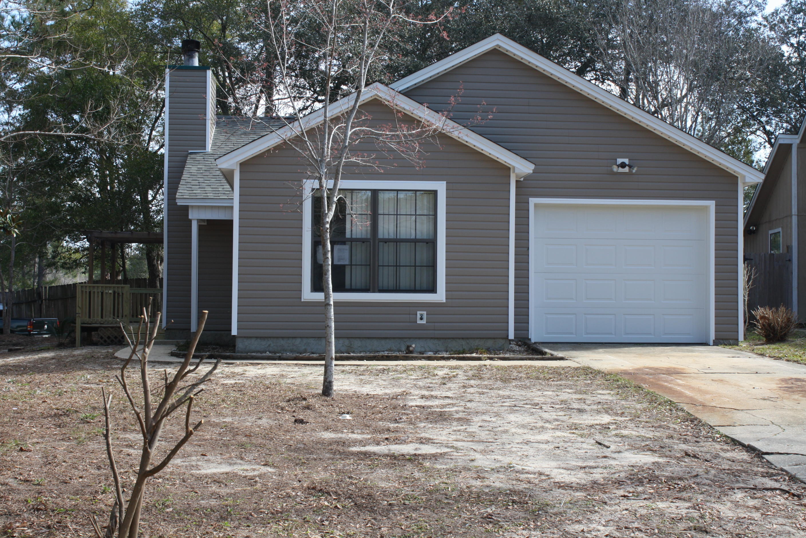 KELLY HILL ESTATES - Residential Lease