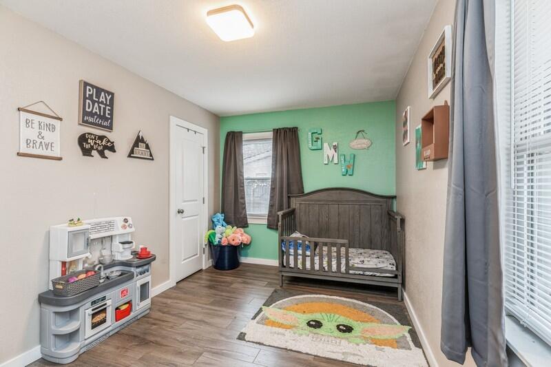 OAKLAND ADDLOT 12 BLK 11 - Residential