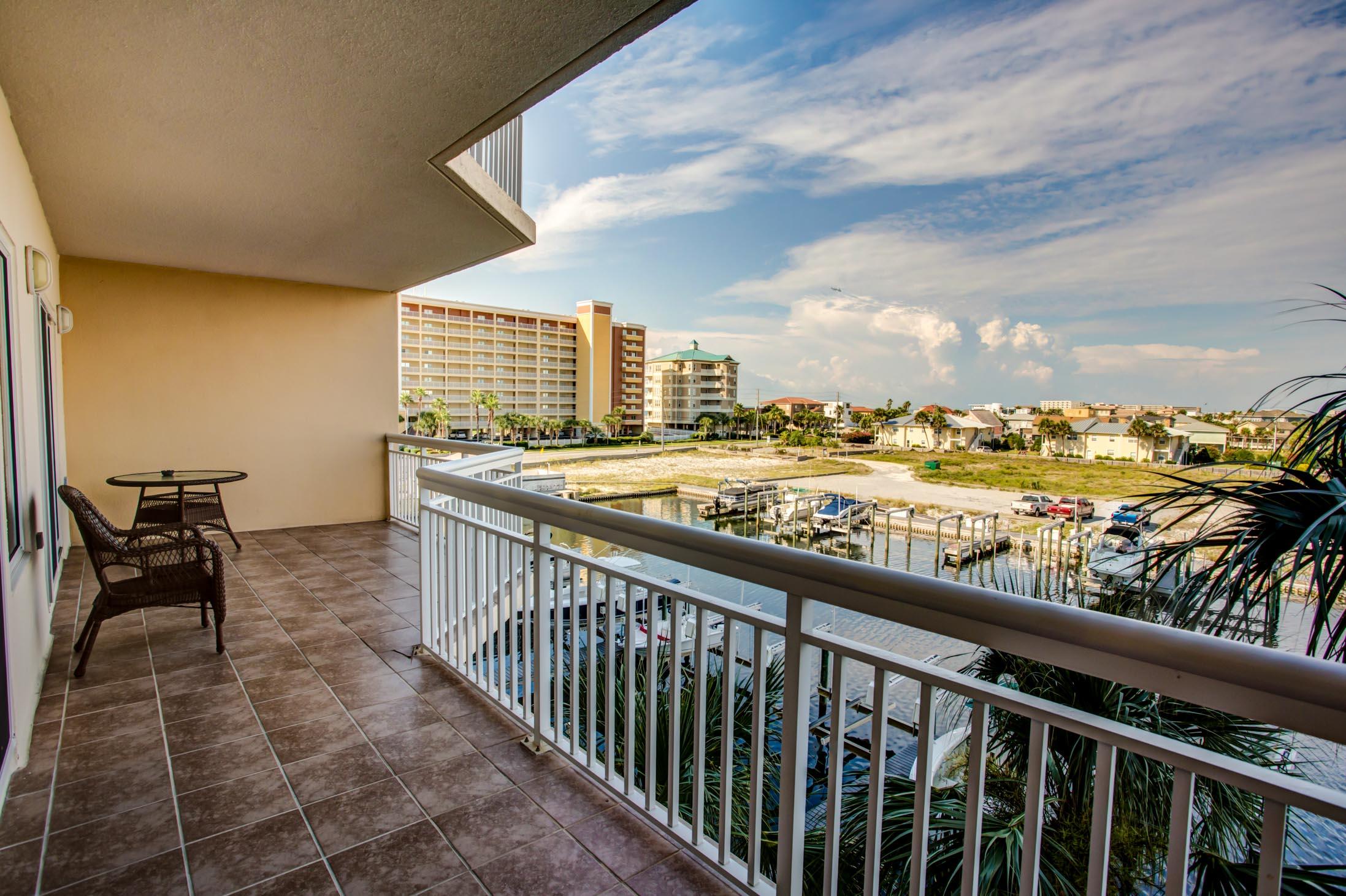 HARBOR LANDING - Residential