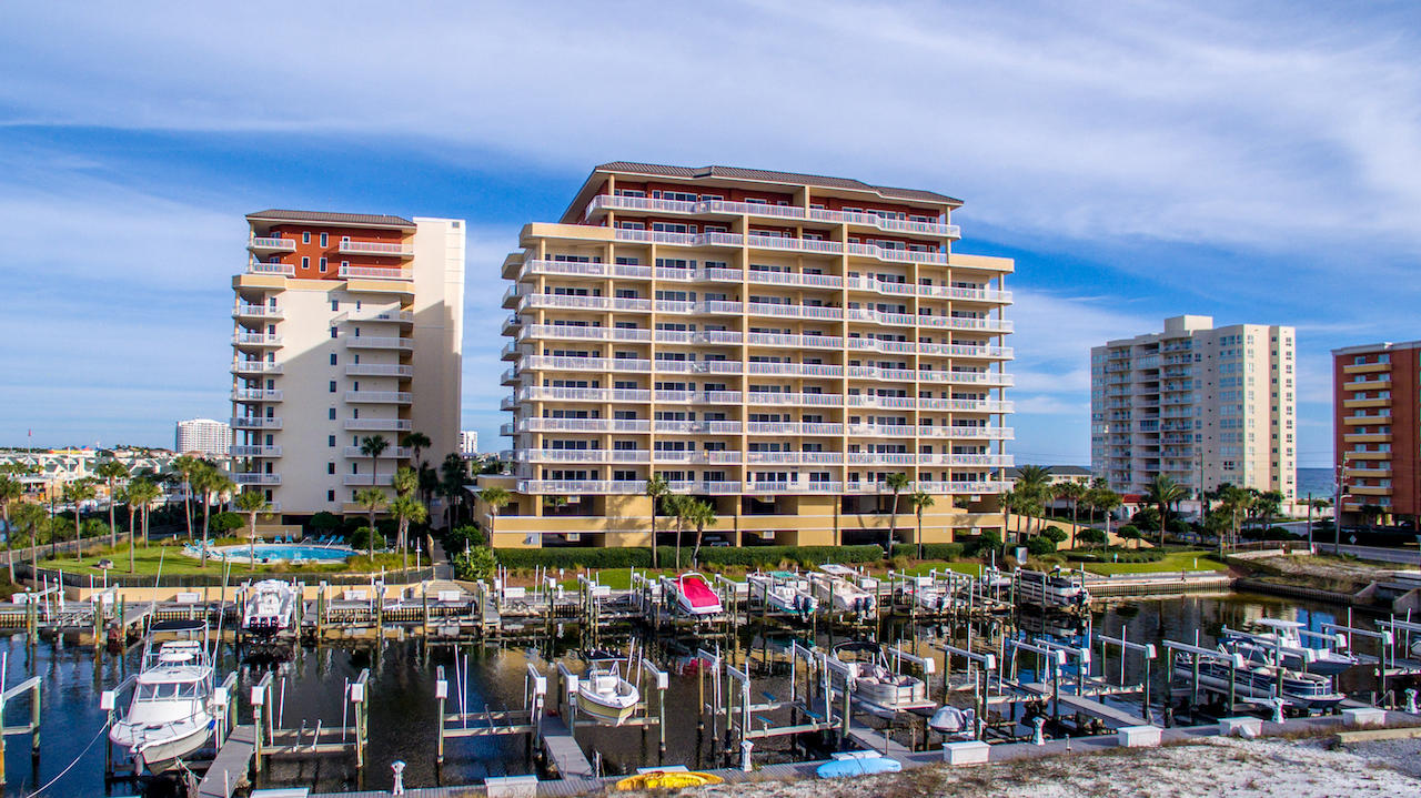 HARBOR LANDING - Residential