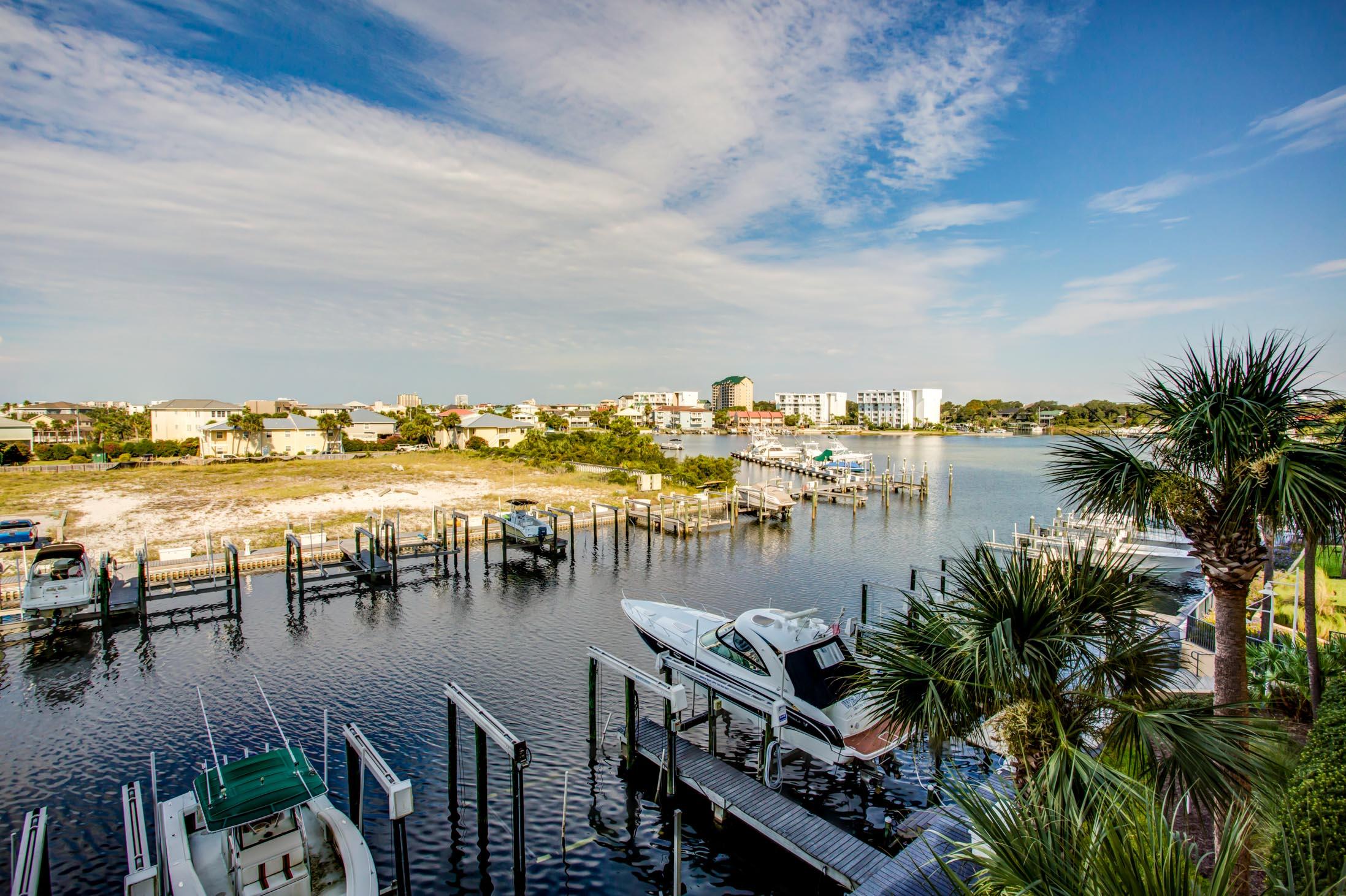 HARBOR LANDING - Residential