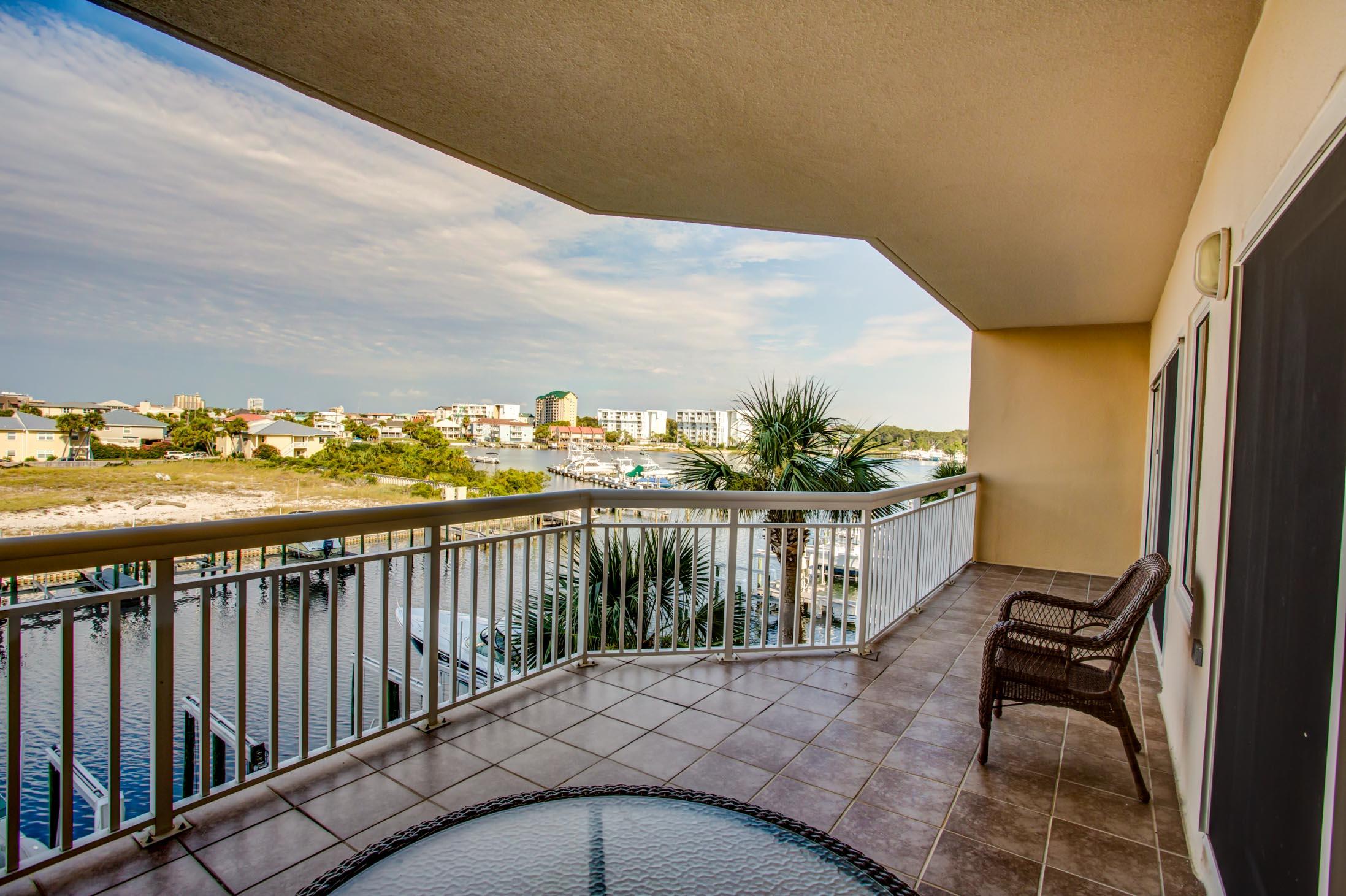 HARBOR LANDING - Residential