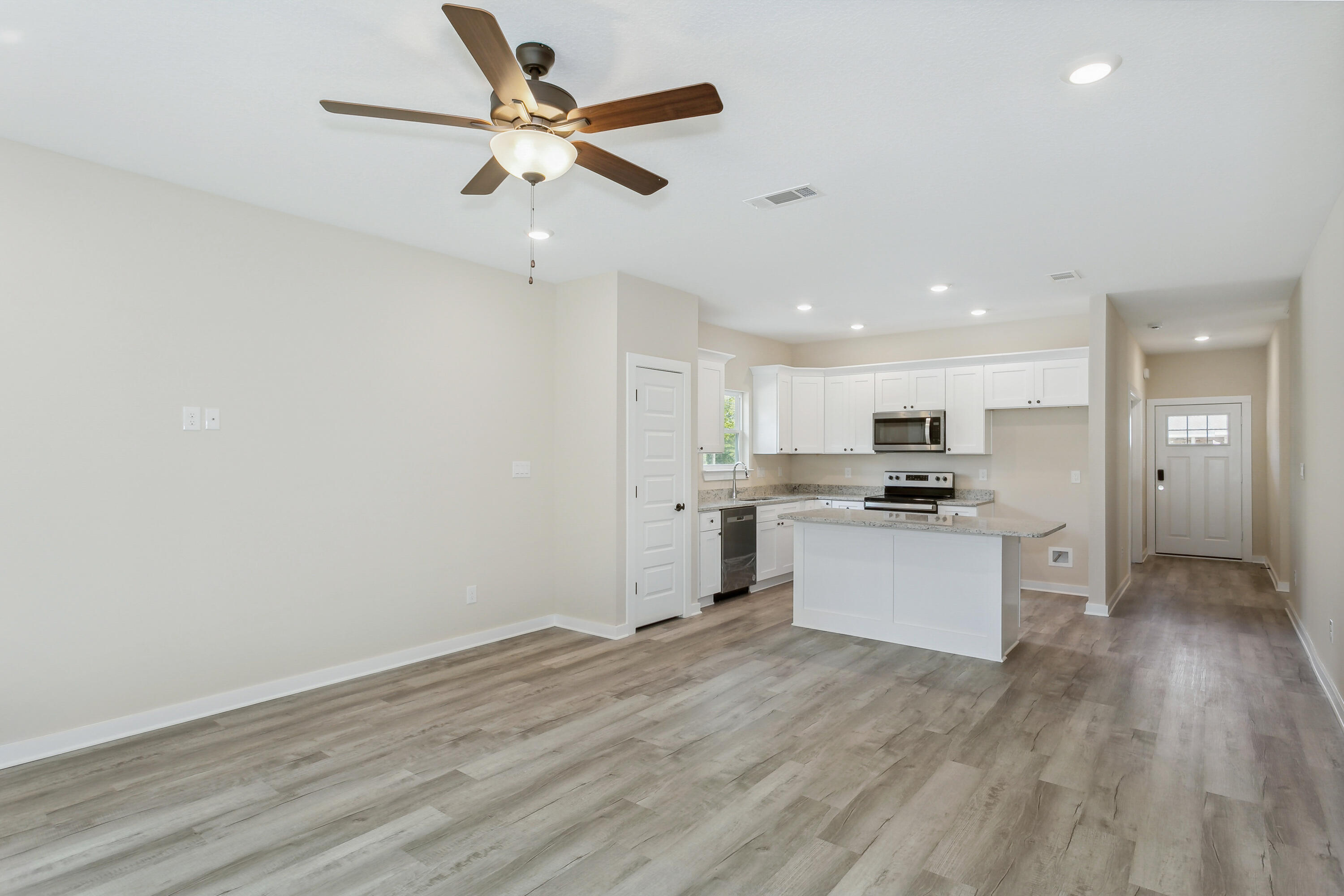 AVALON BEACH - Residential