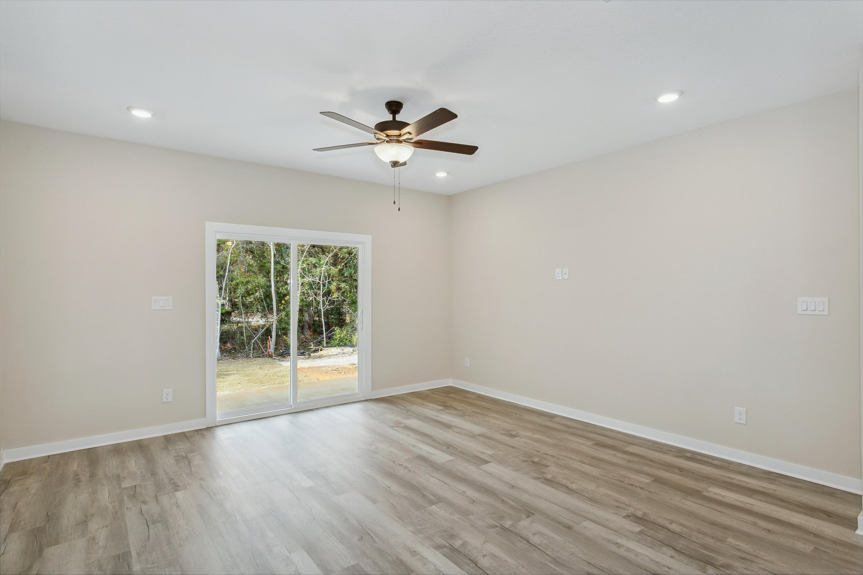 AVALON BEACH - Residential