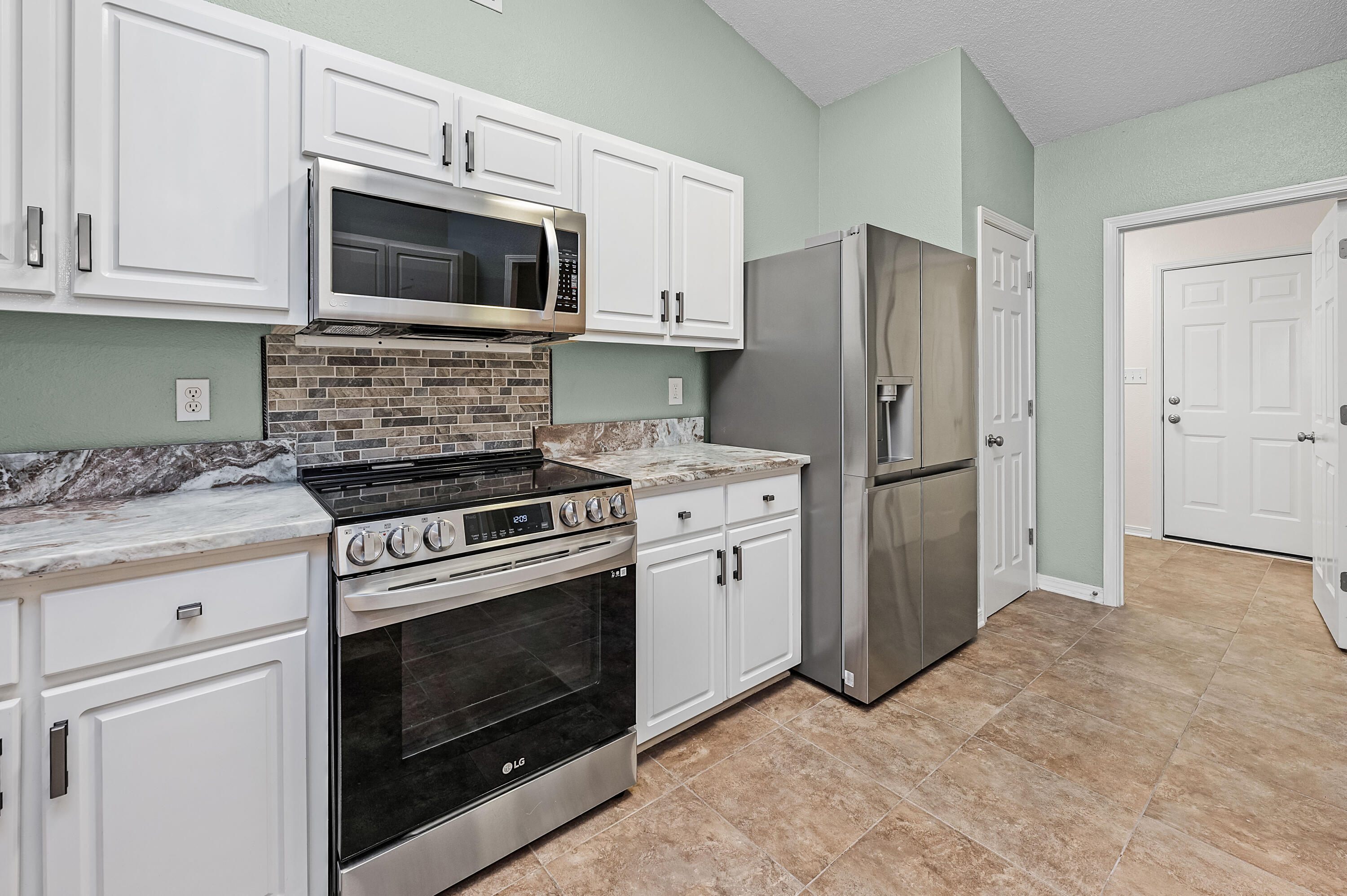 OAK MEADOWS - Residential