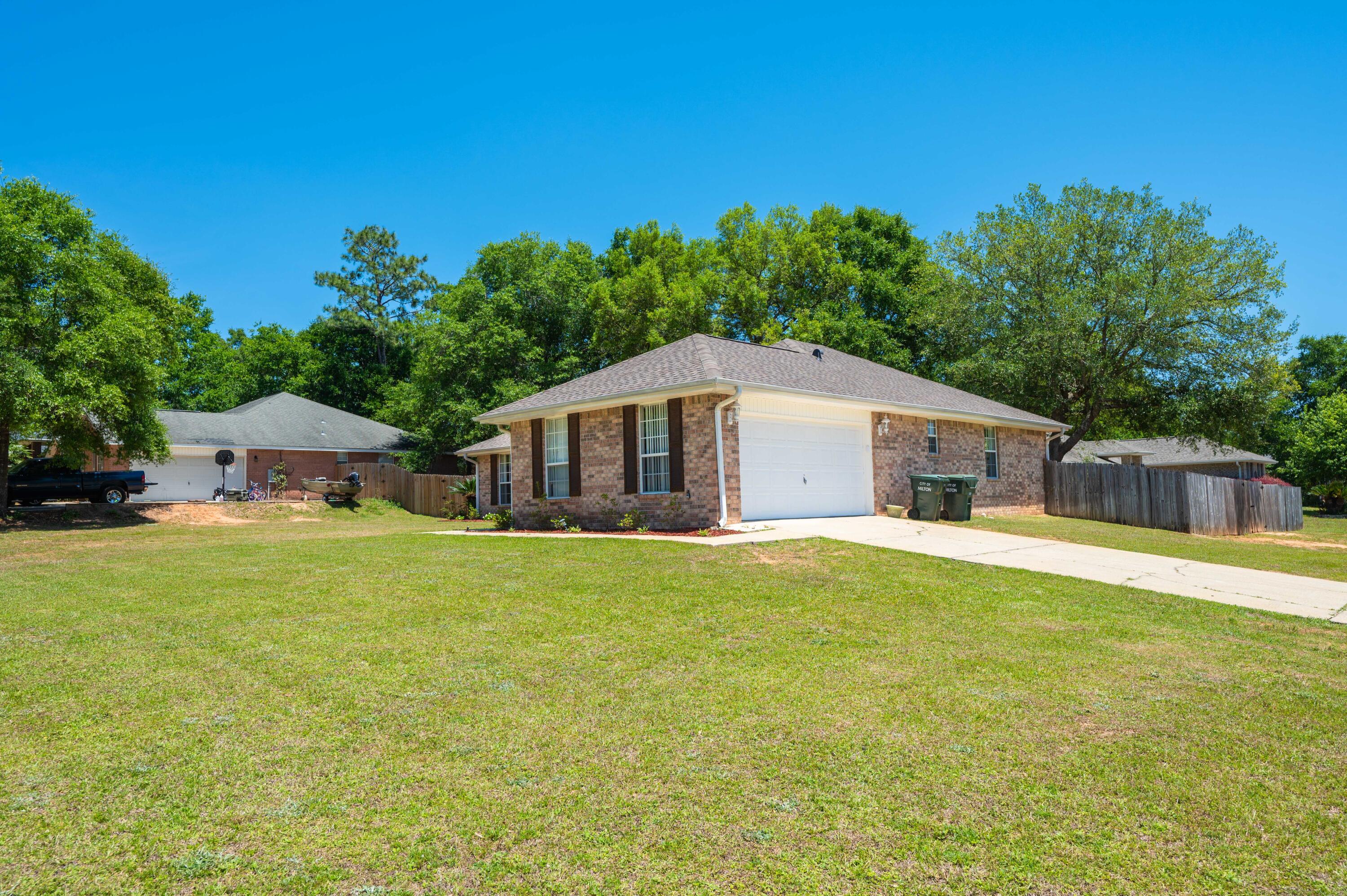 OAK MEADOWS - Residential