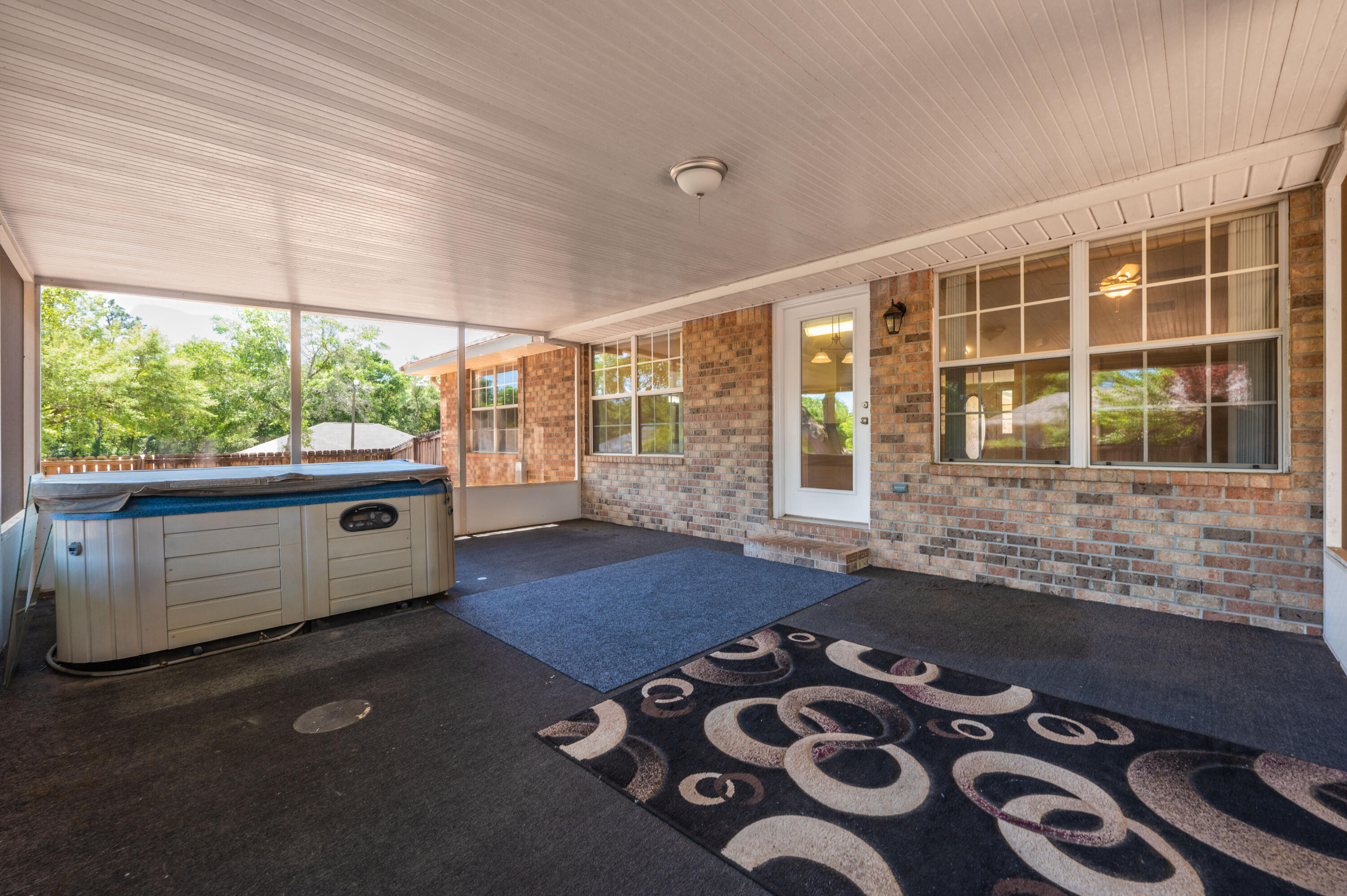 OAK MEADOWS - Residential