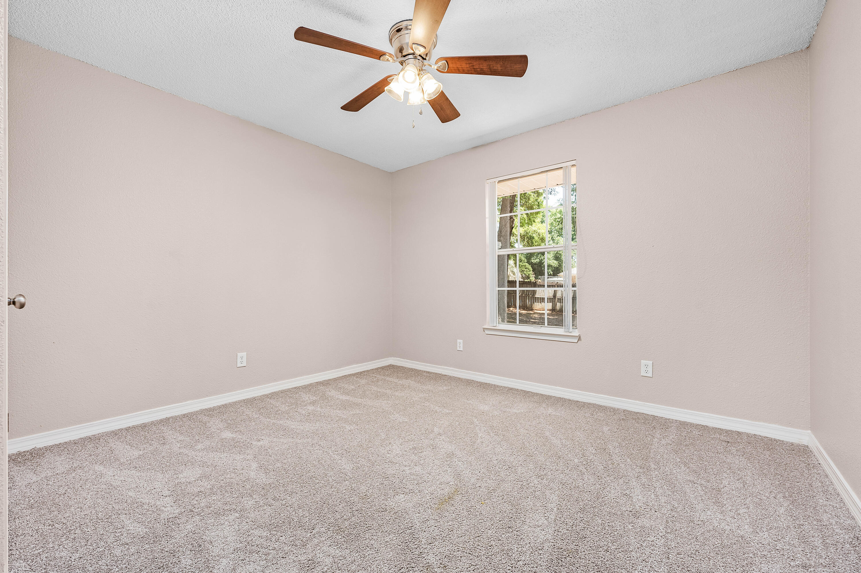 OAK MEADOWS - Residential