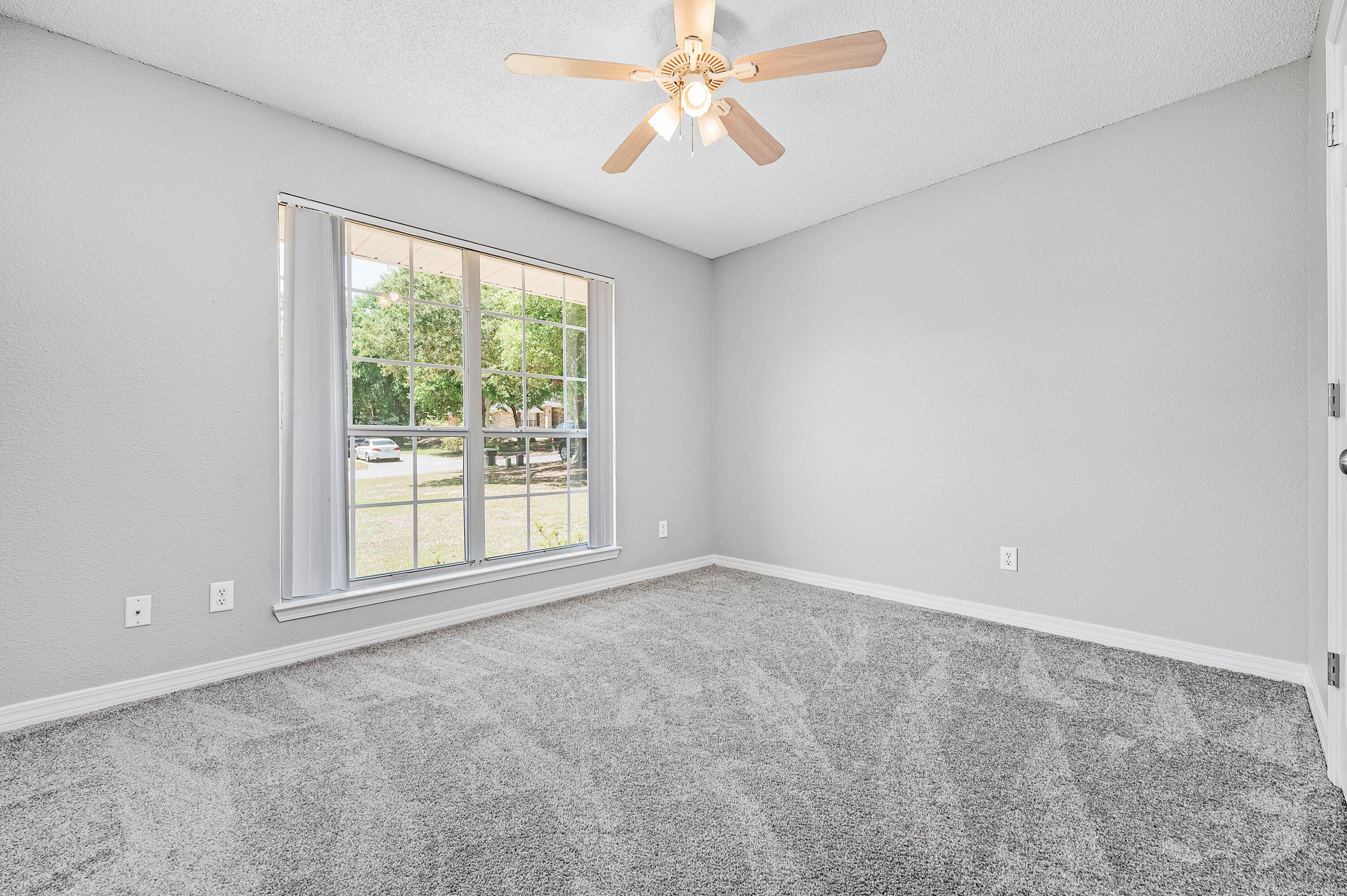 OAK MEADOWS - Residential