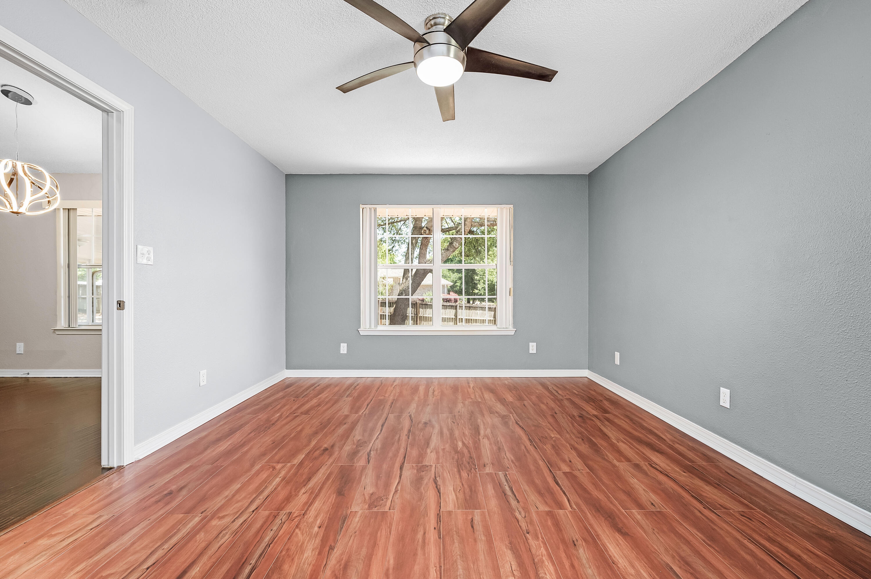 OAK MEADOWS - Residential