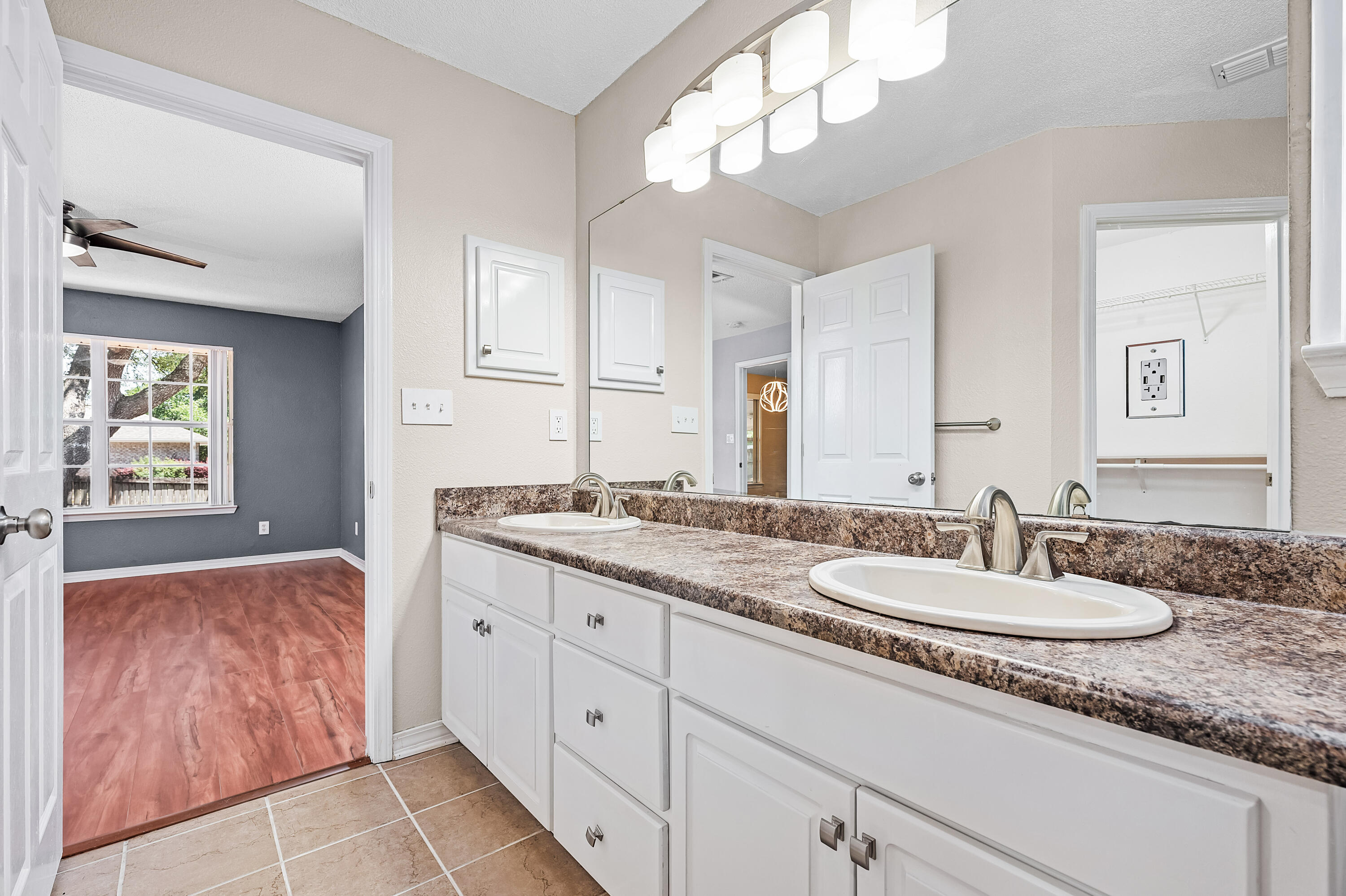 OAK MEADOWS - Residential