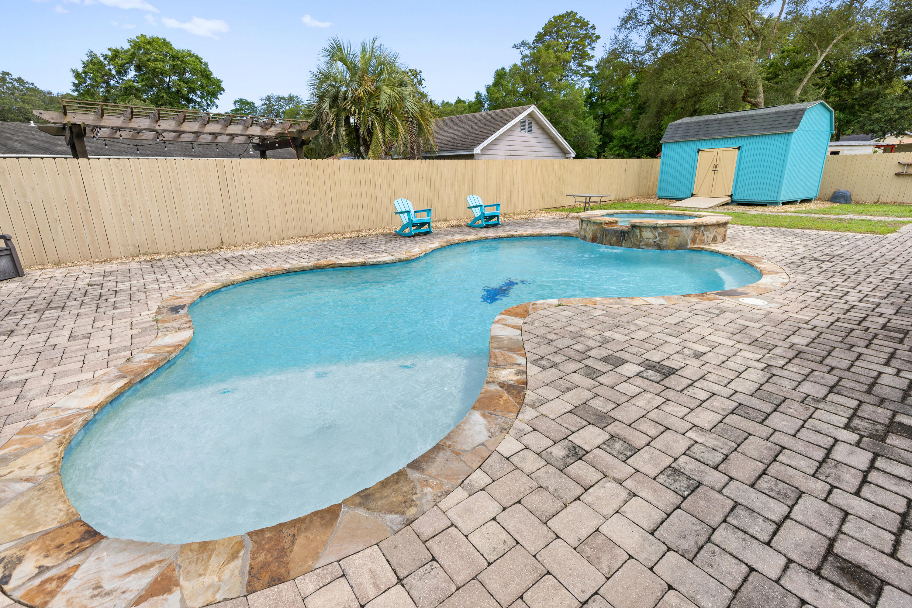 CREEKSIDE 2 - Residential