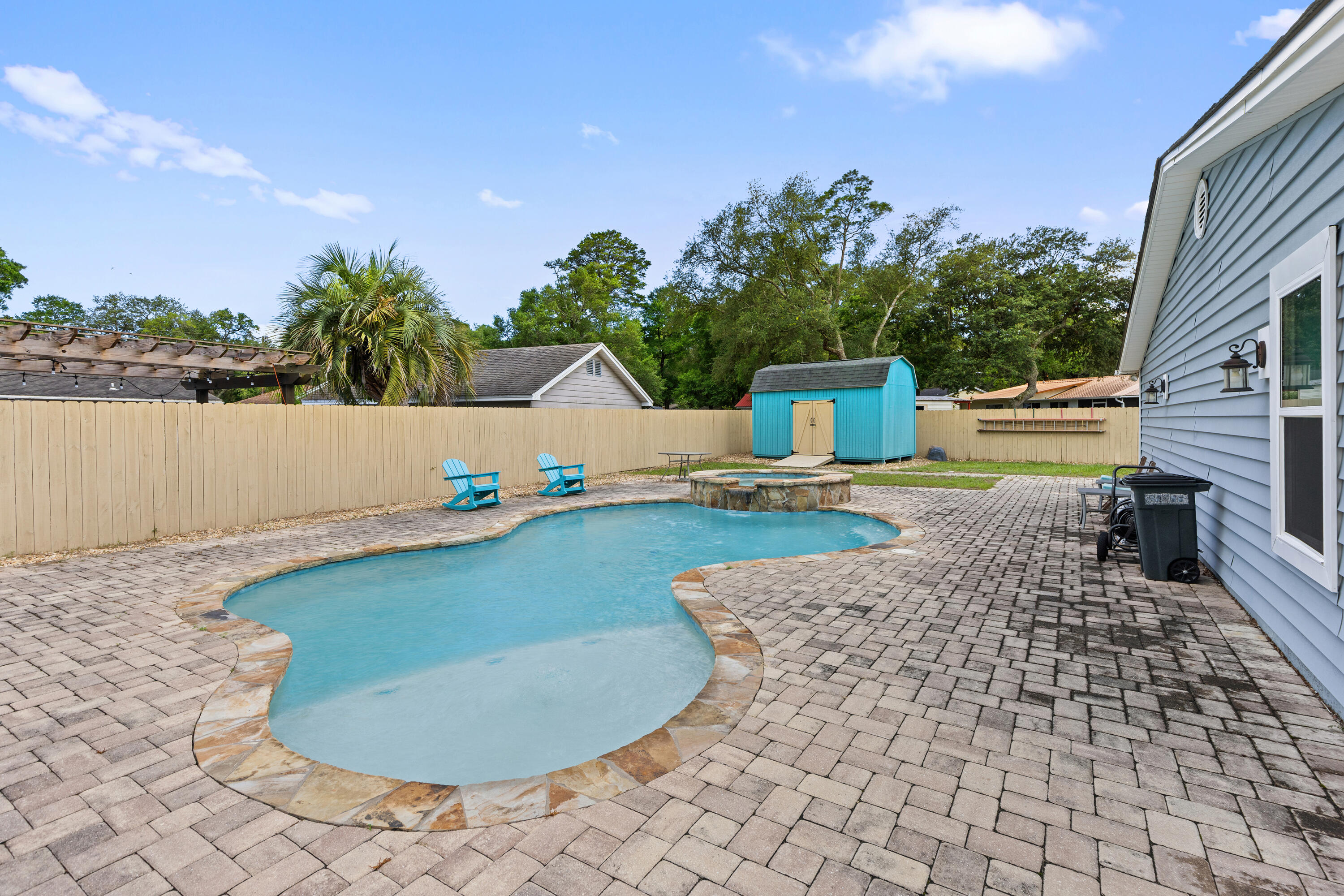CREEKSIDE 2 - Residential