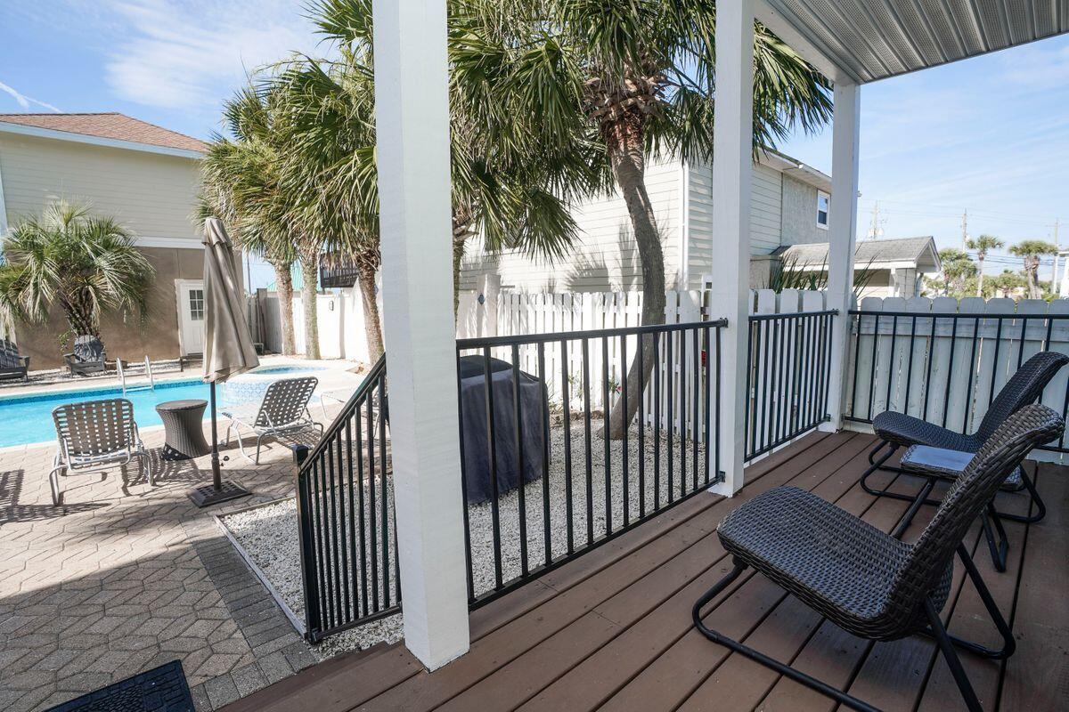 SUNSET VILLAS - Residential