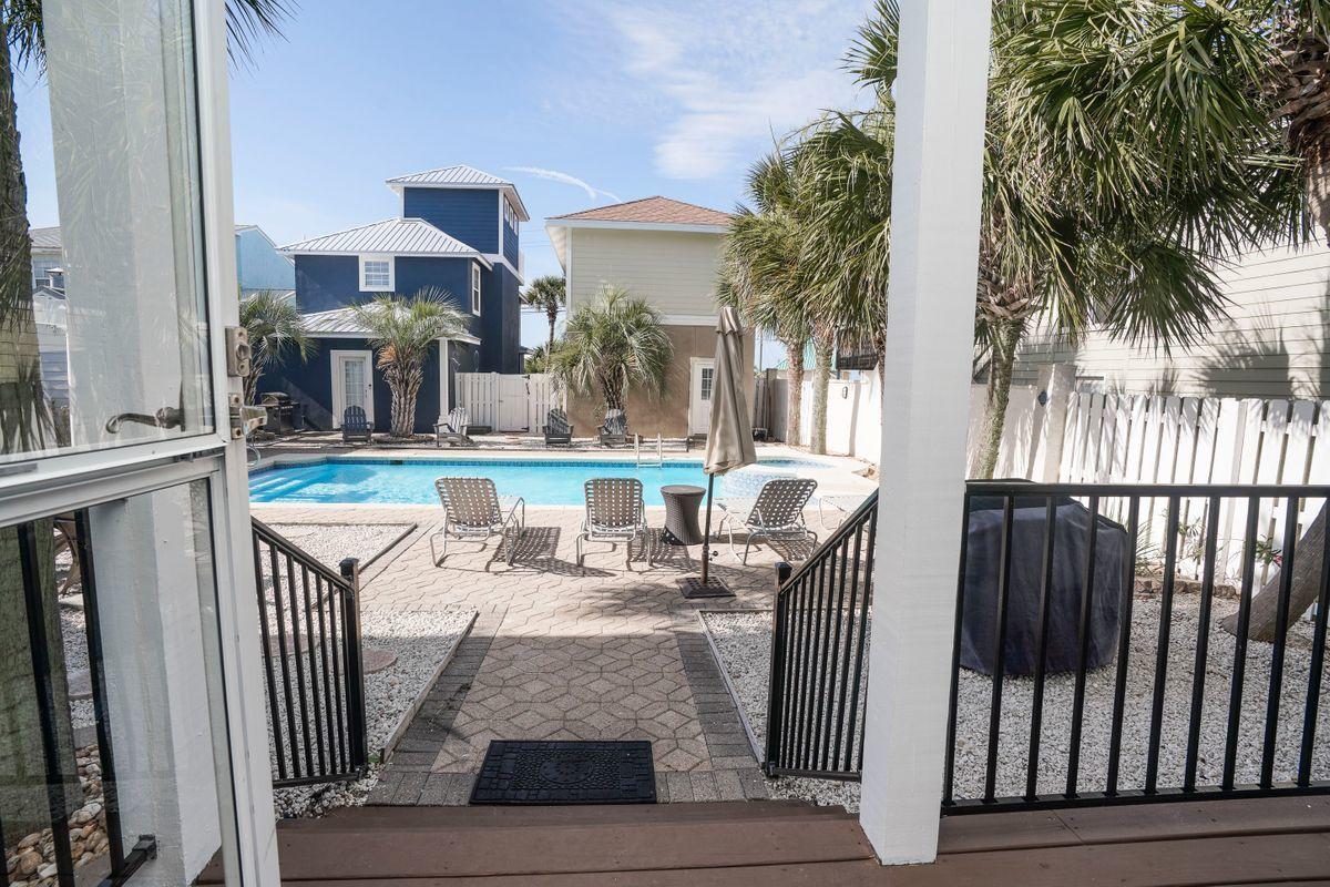 SUNSET VILLAS - Residential