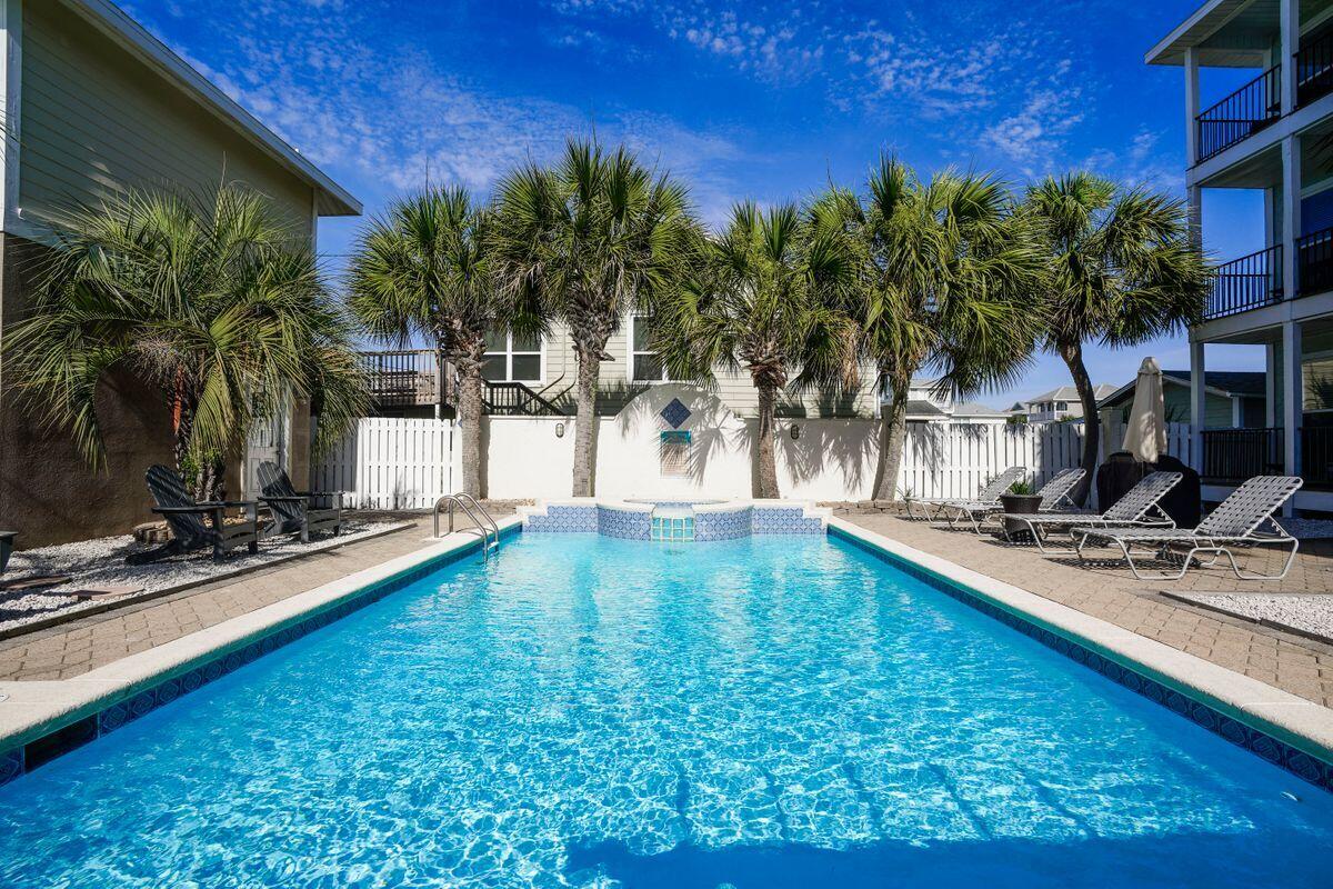 SUNSET VILLAS - Residential