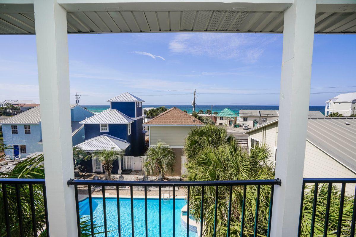 SUNSET VILLAS - Residential