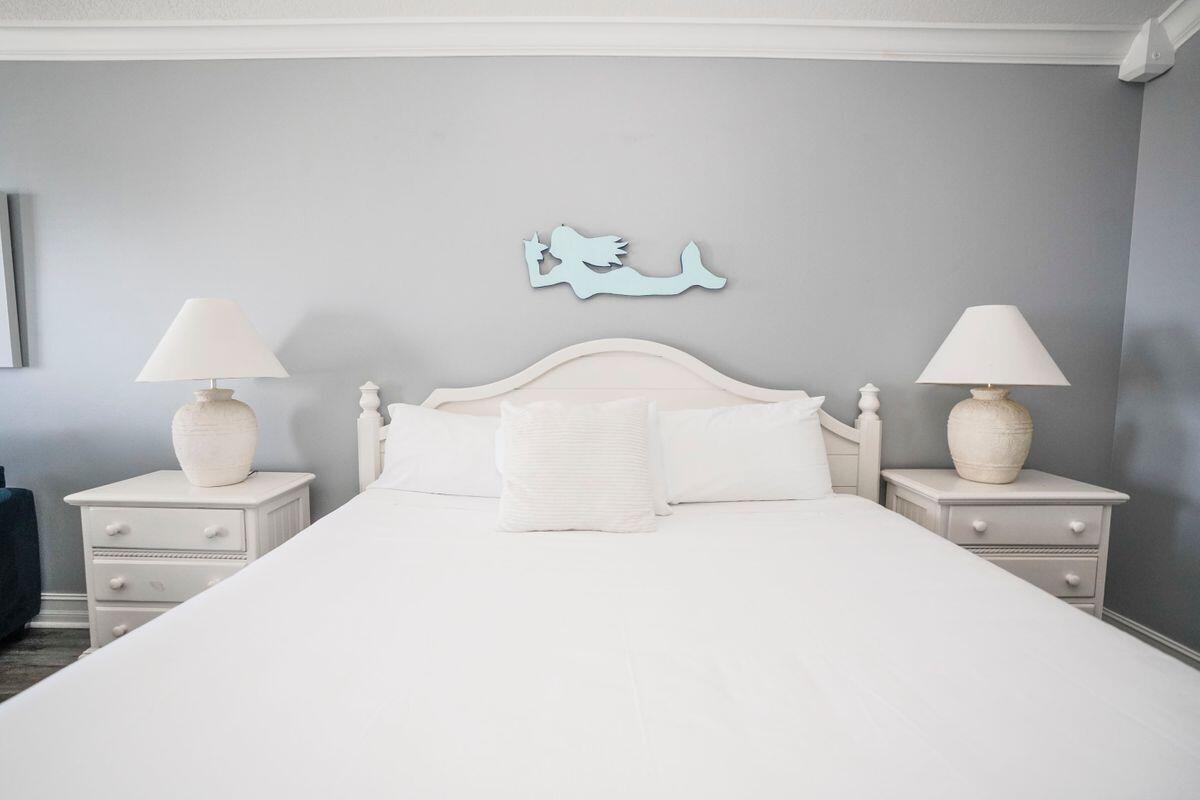 SUNSET VILLAS - Residential