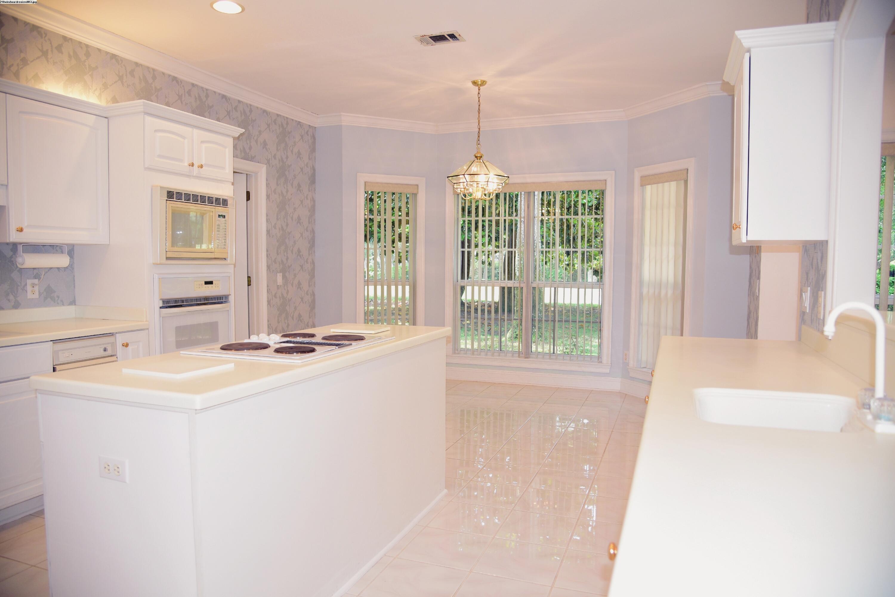 WINDWARD COVE - Residential Lease