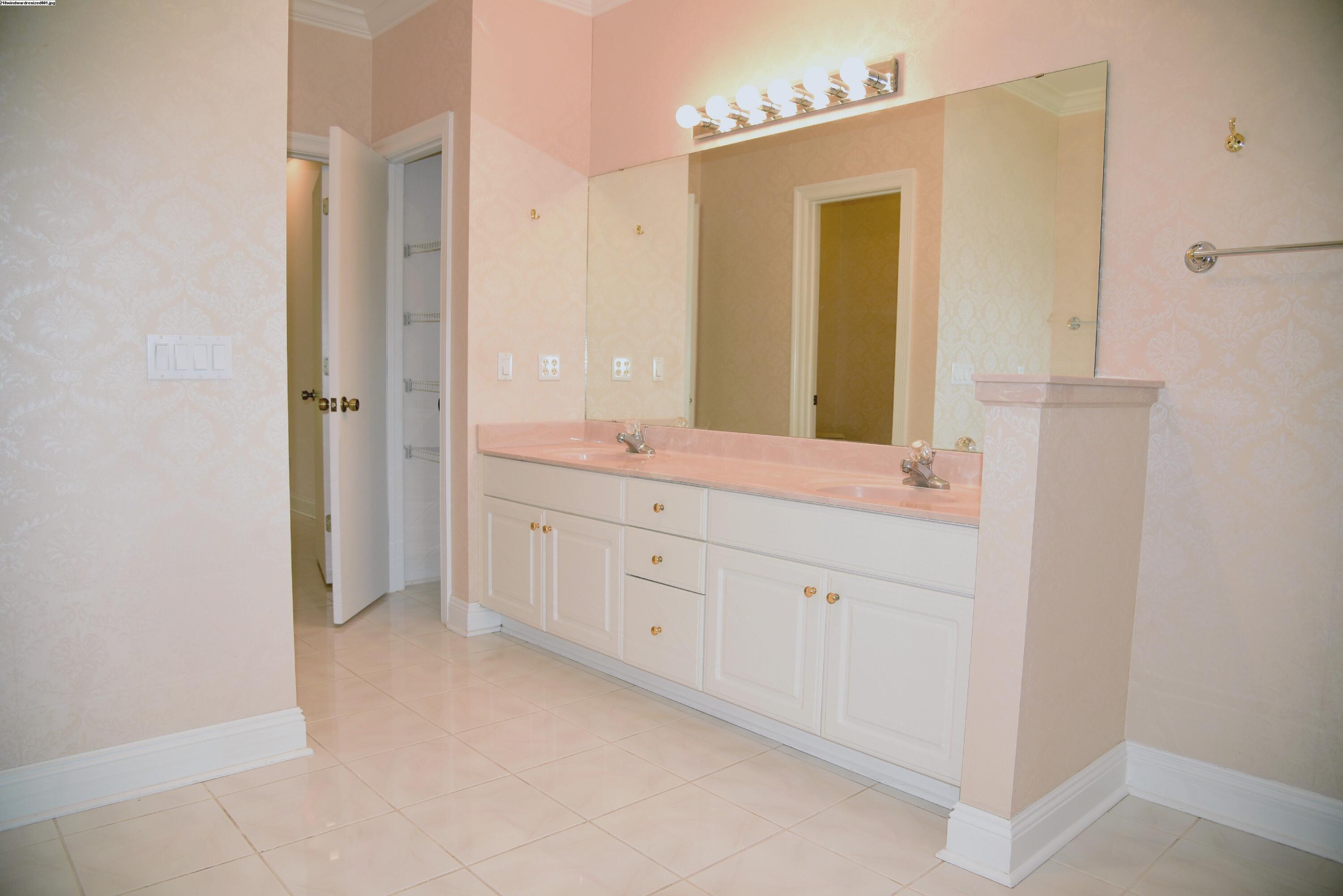 WINDWARD COVE - Residential Lease