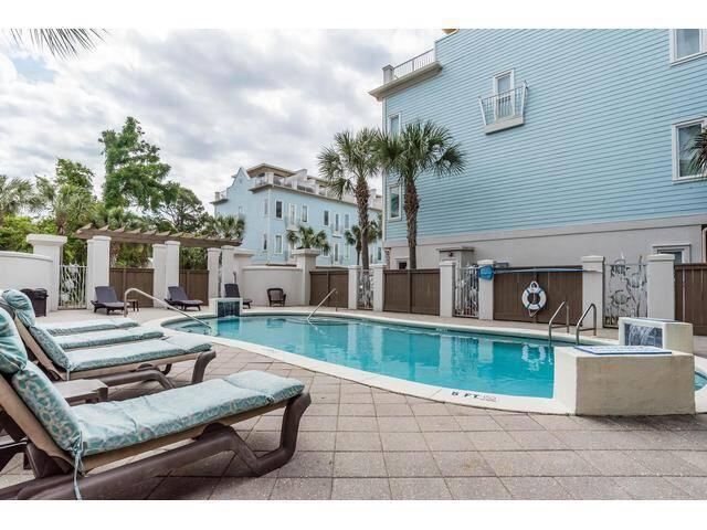 SUMMER PLACE - Residential