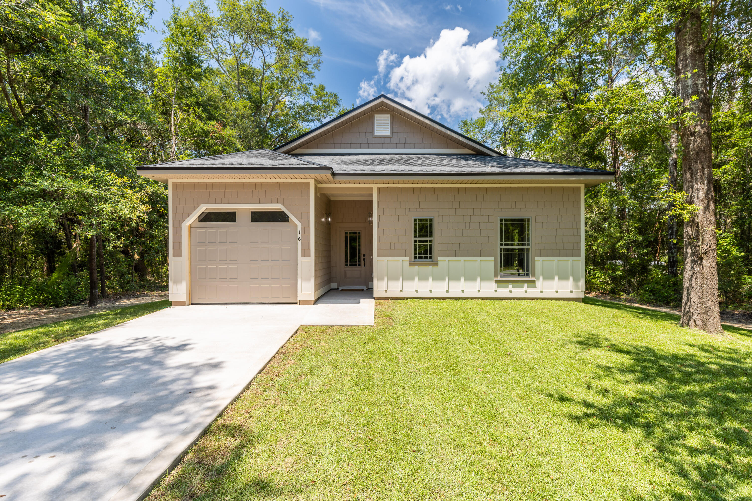 Grande Oaks - Residential