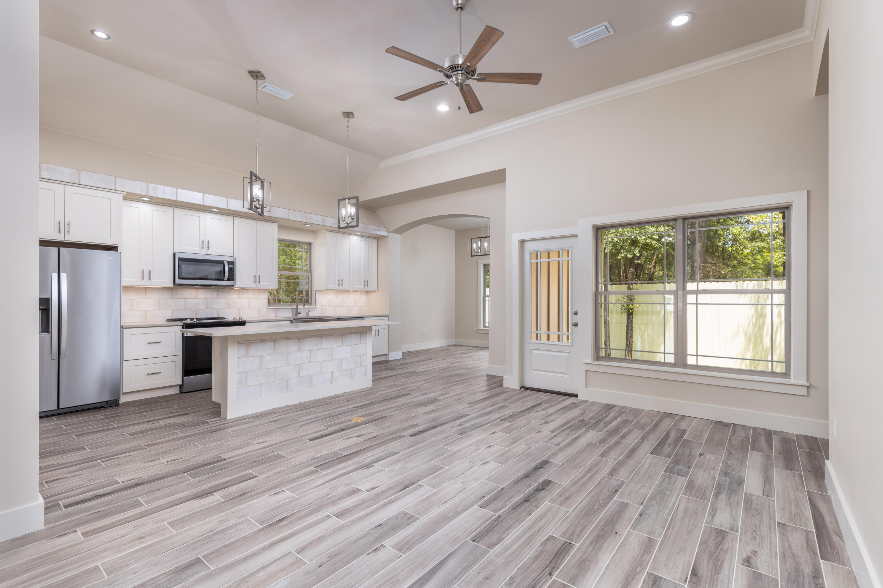 Grande Oaks - Residential