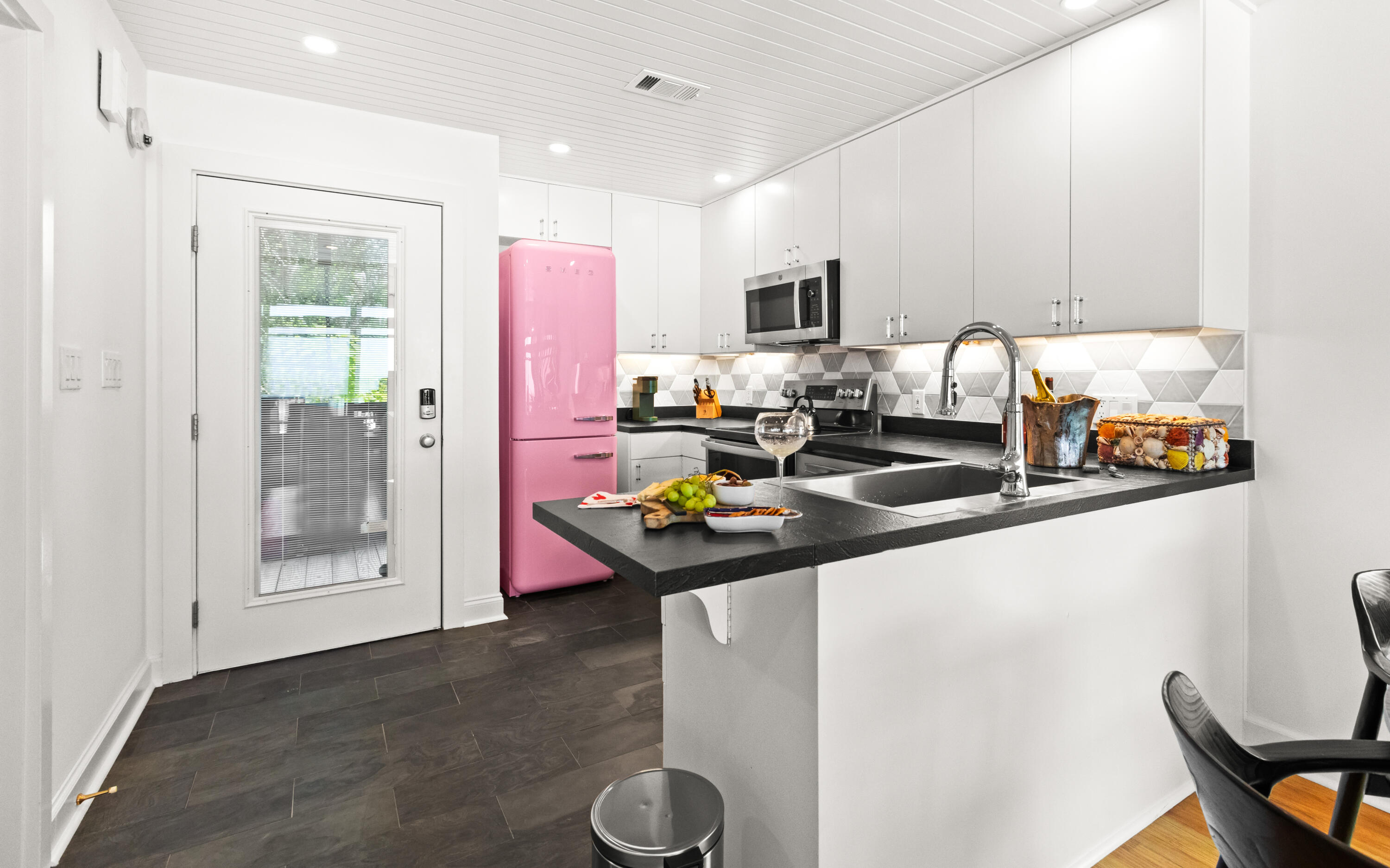 CRYSTAL BEACH - Residential