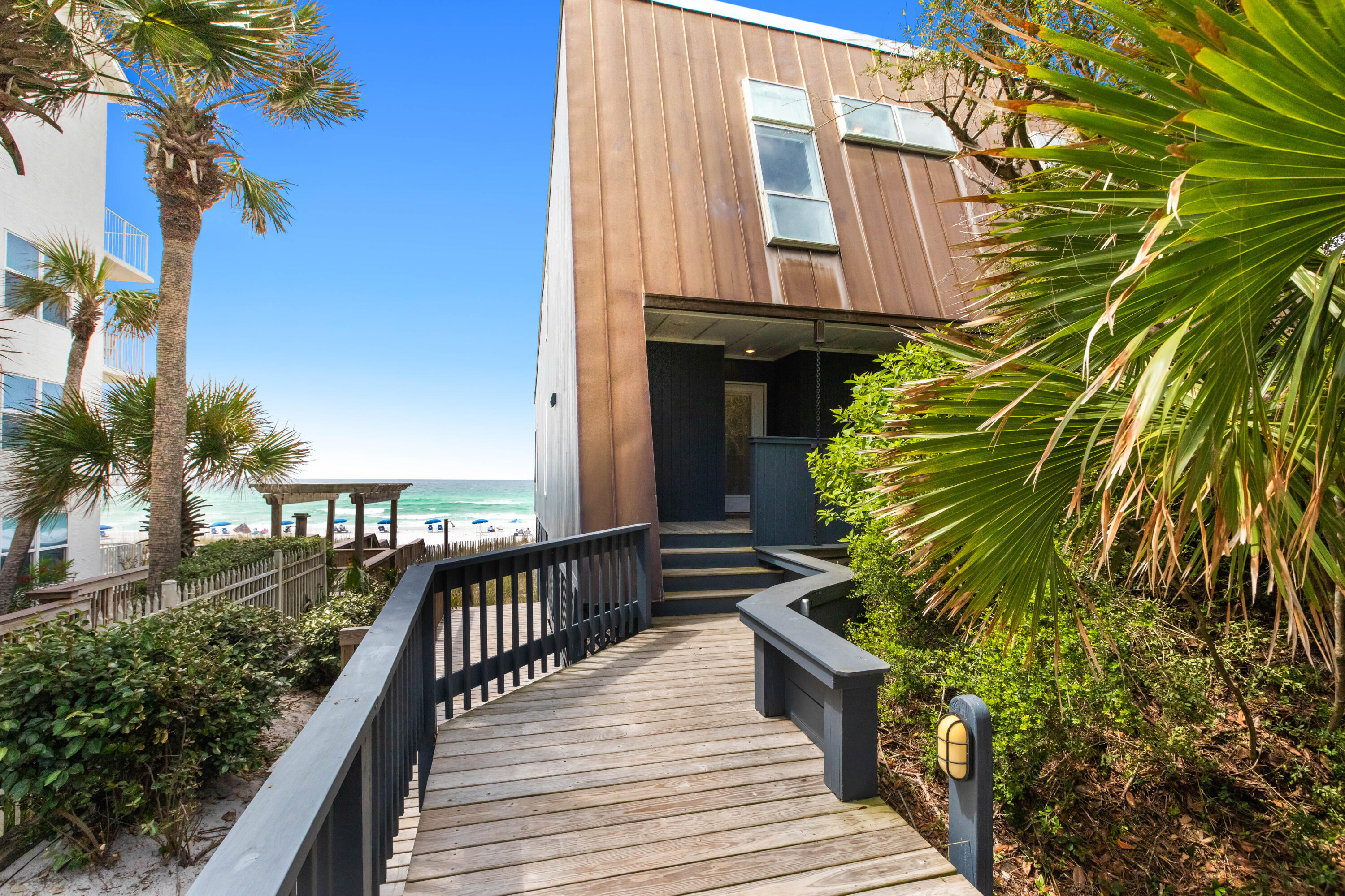 CRYSTAL BEACH - Residential