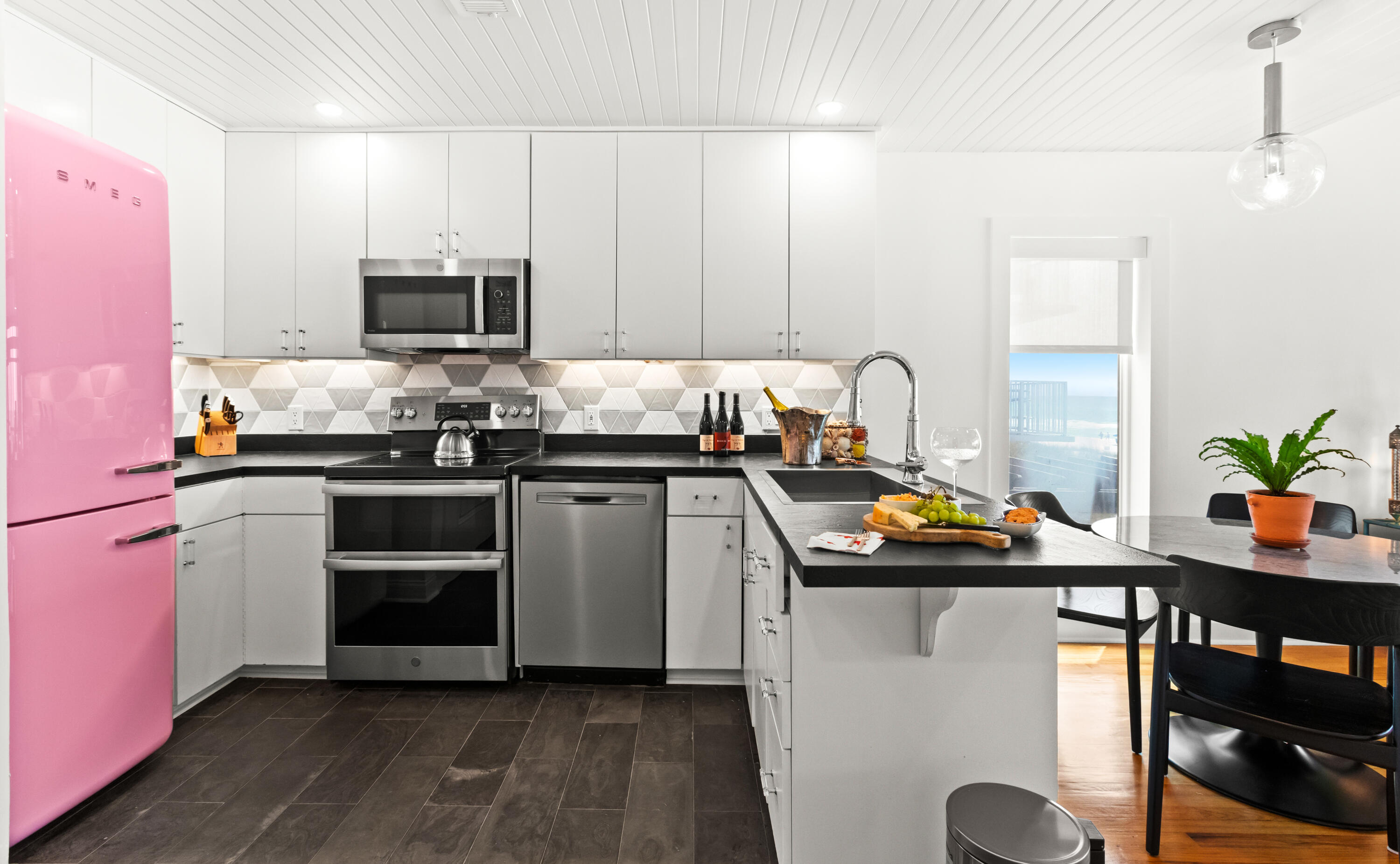 CRYSTAL BEACH - Residential