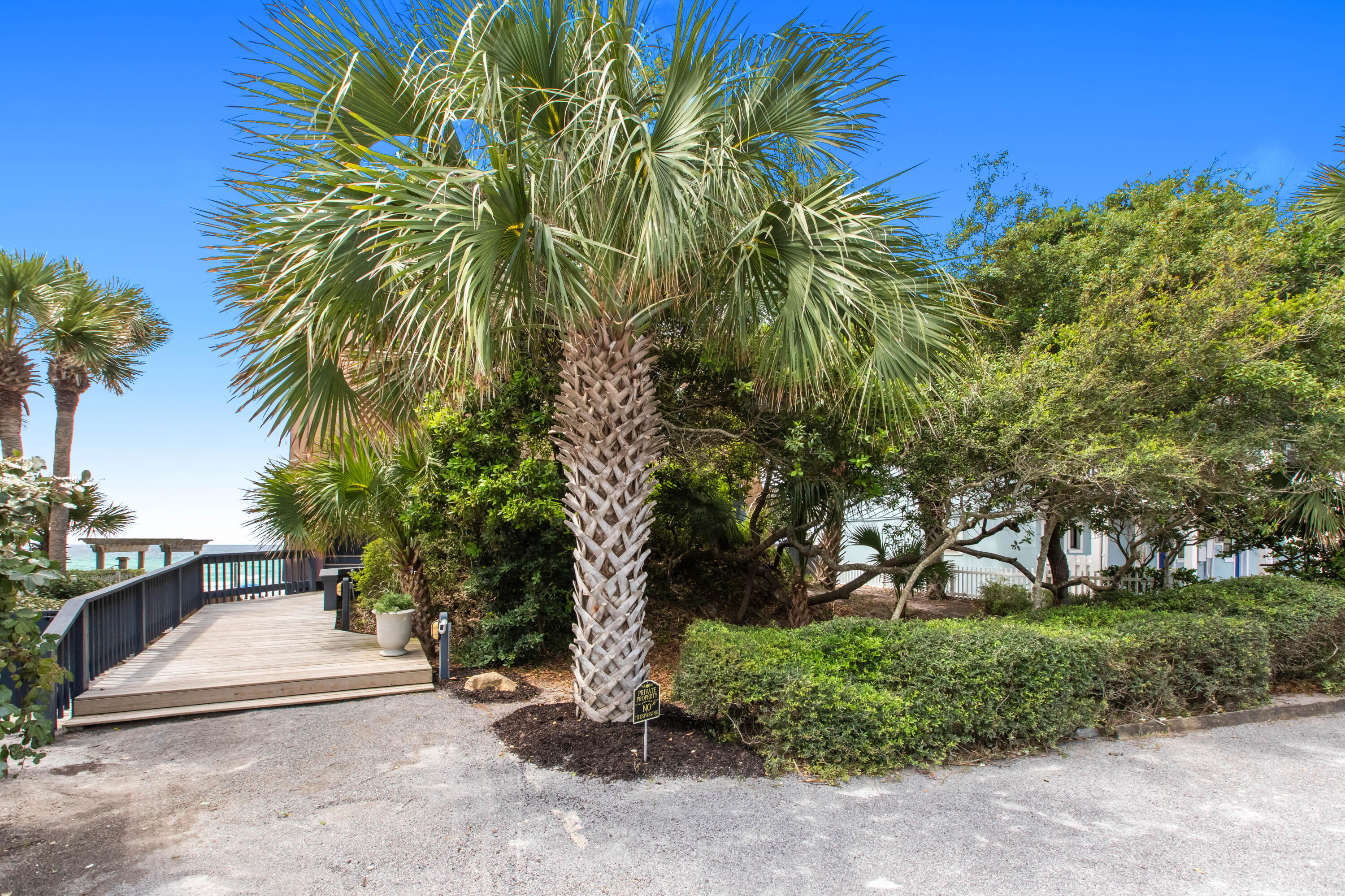 CRYSTAL BEACH - Residential
