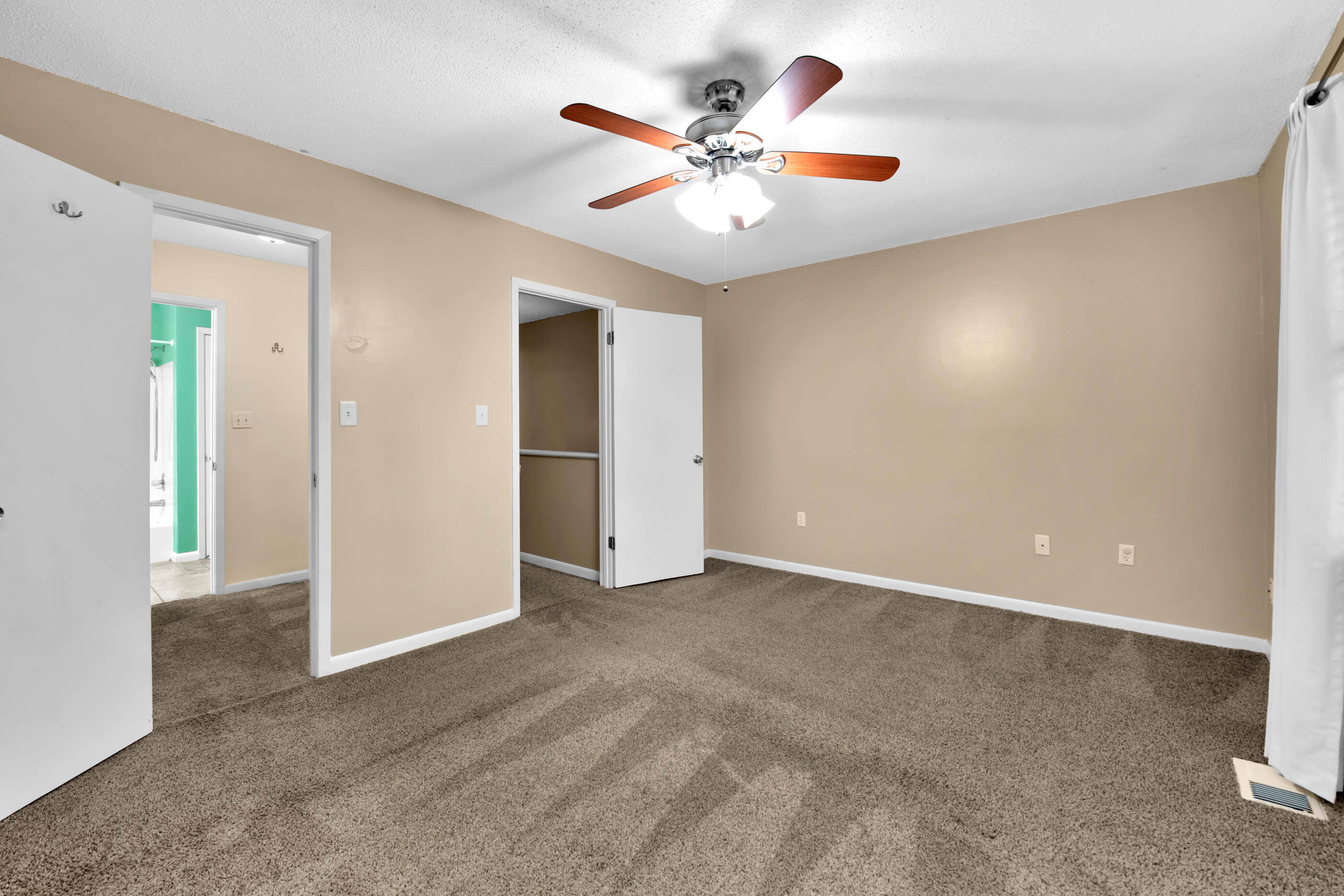 MONTAGE MANOR RE/PLAT LOT 22 - Residential