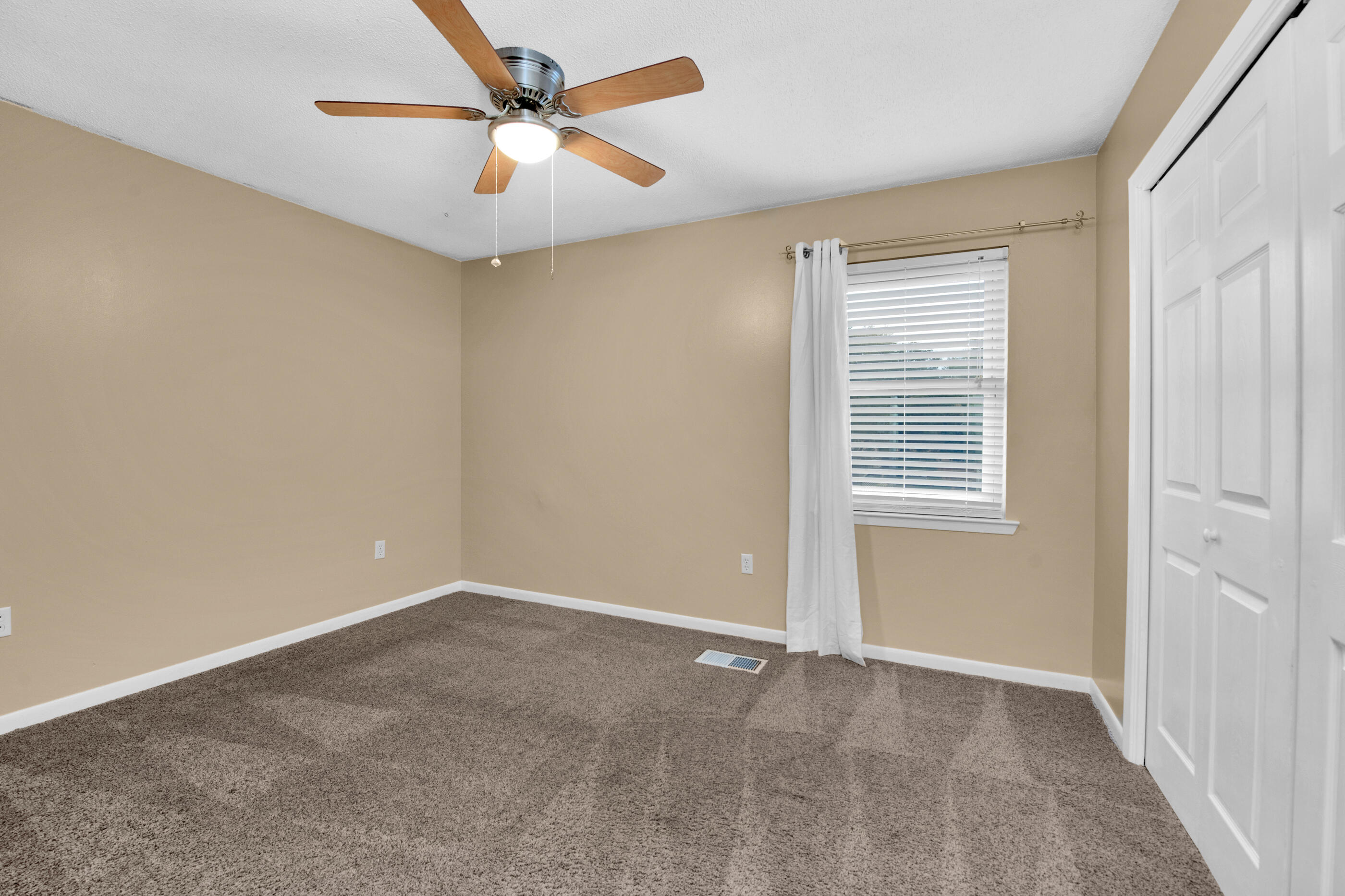 MONTAGE MANOR RE/PLAT LOT 22 - Residential