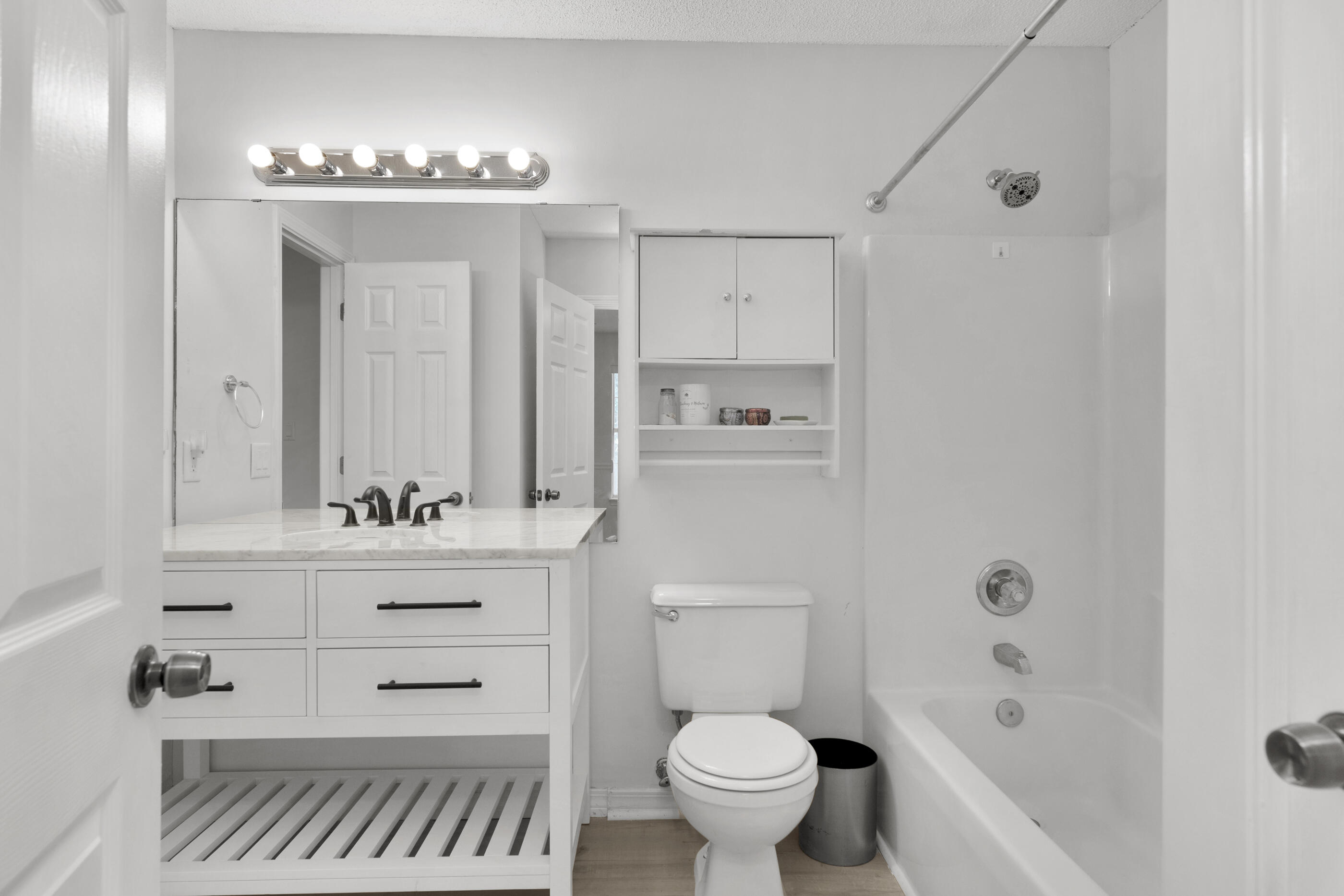 FOREST OAKS PH 1 - Residential