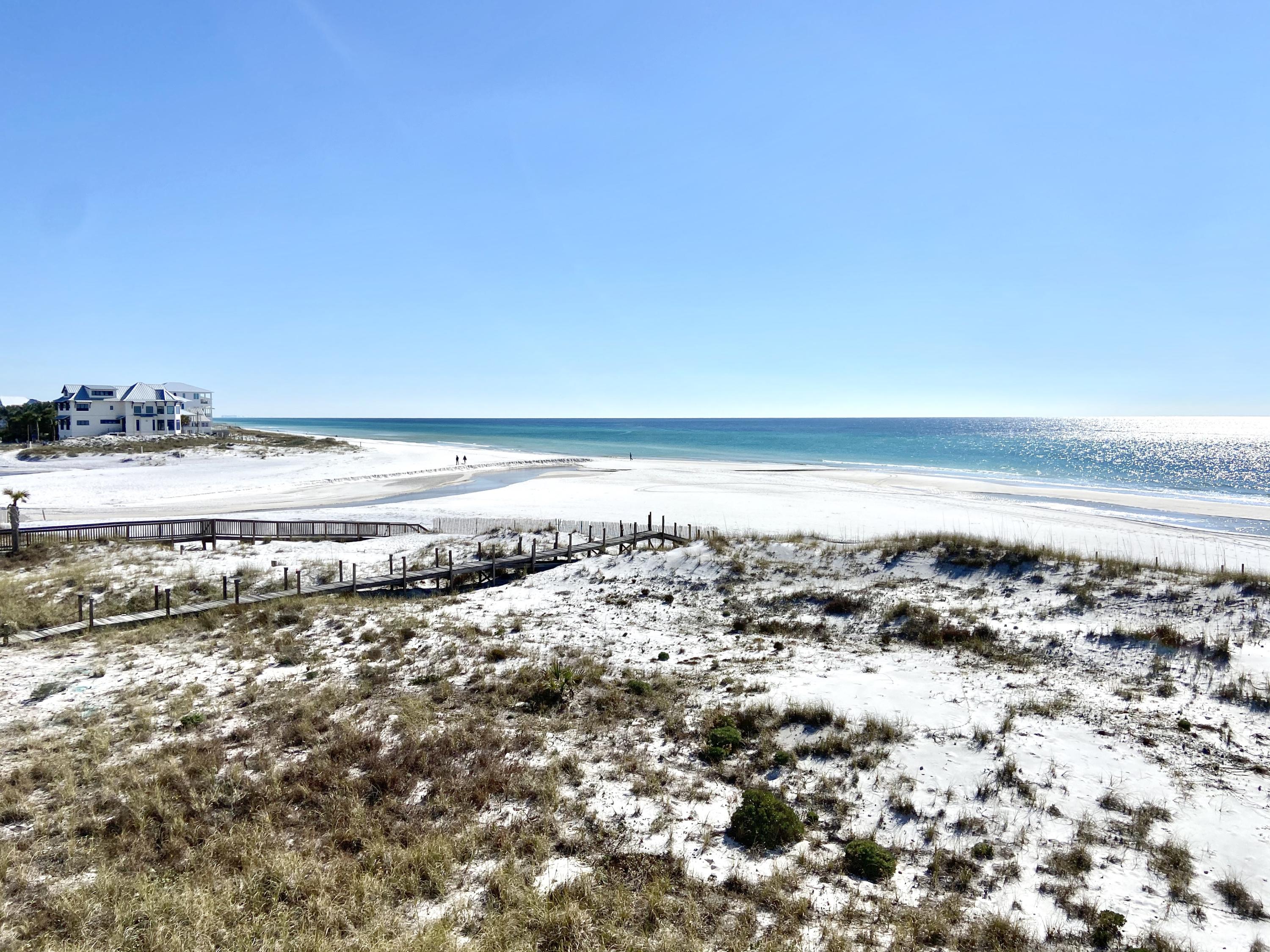Commodore's Retreat - Residential