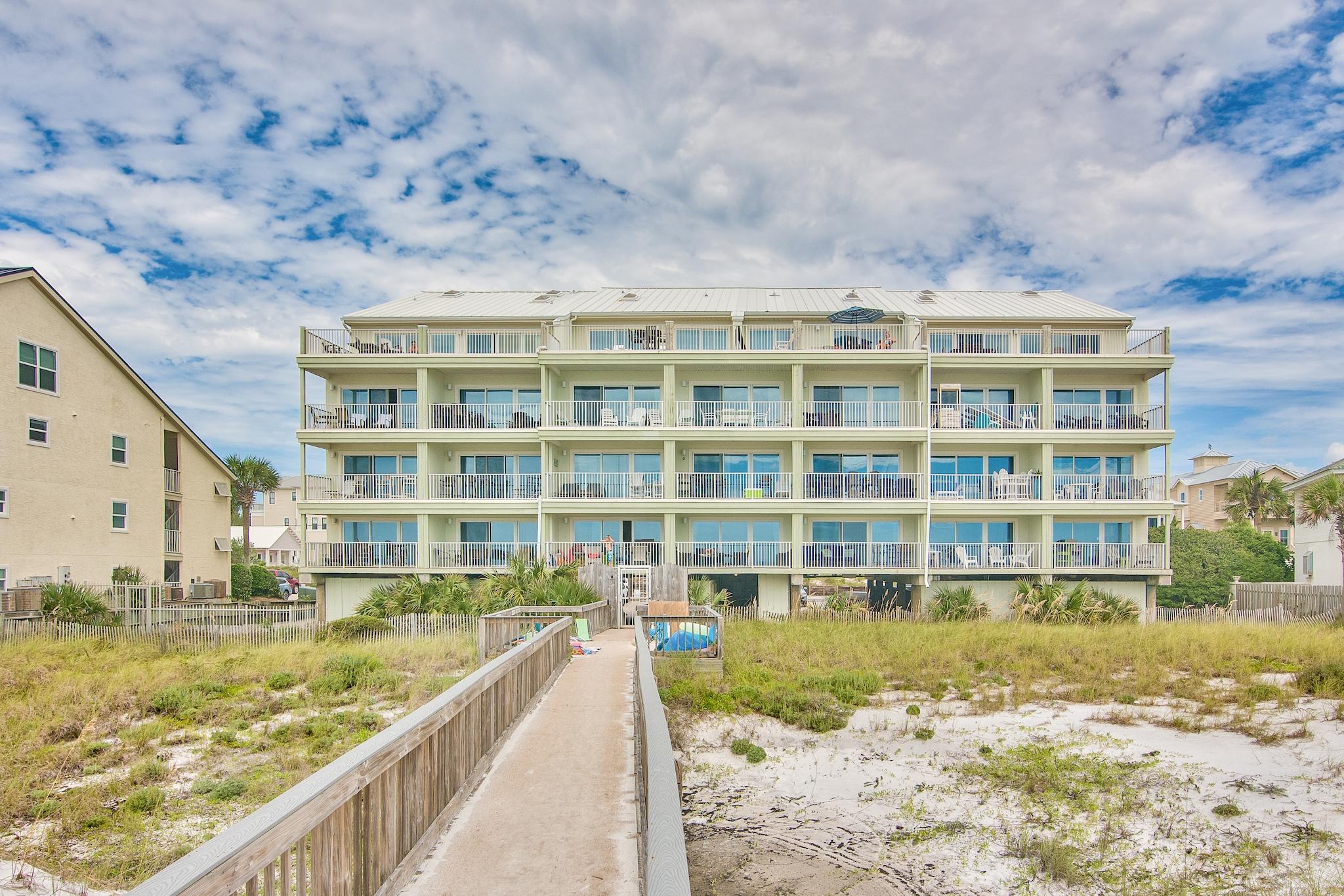 Commodore's Retreat - Residential