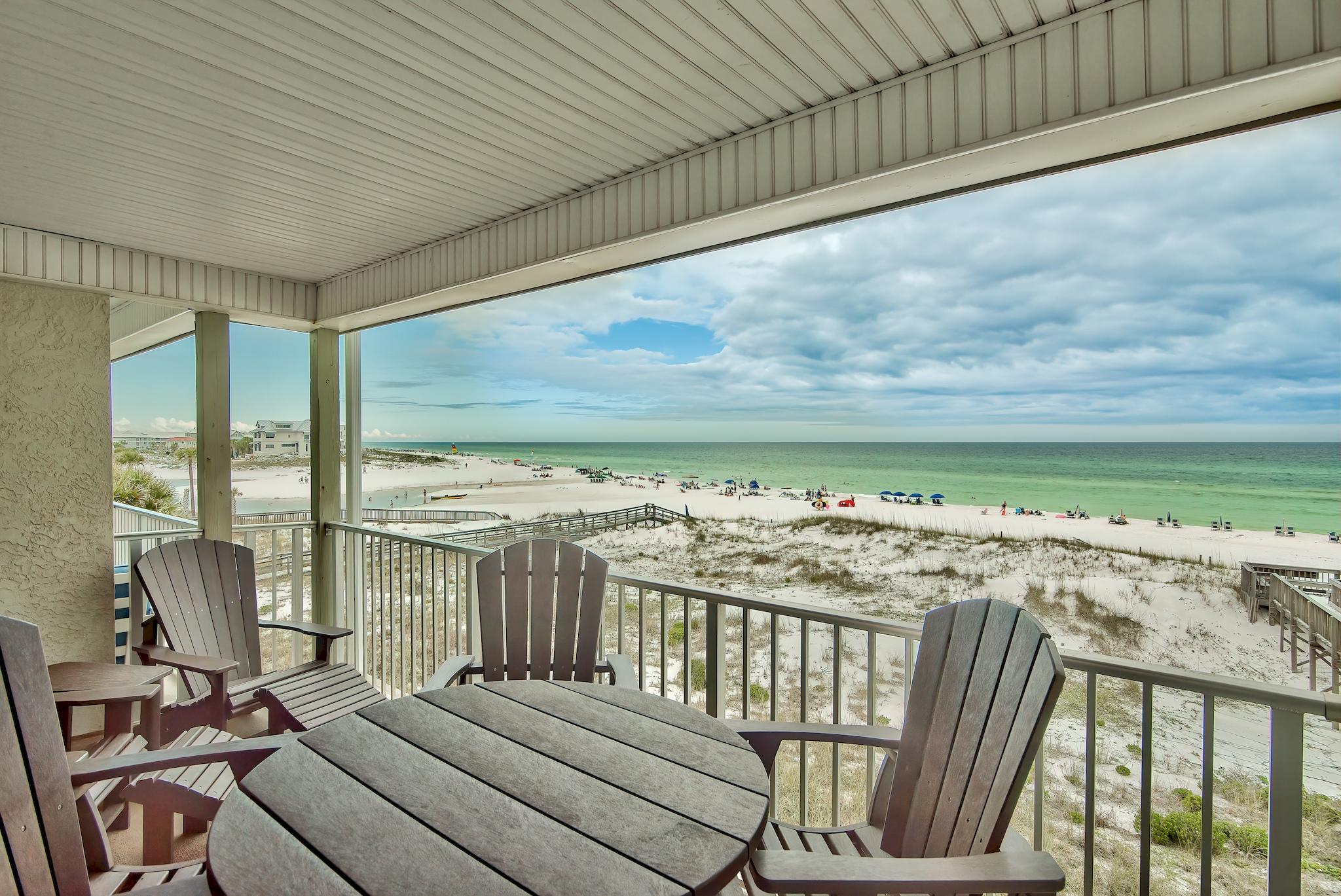 Commodore's Retreat - Residential