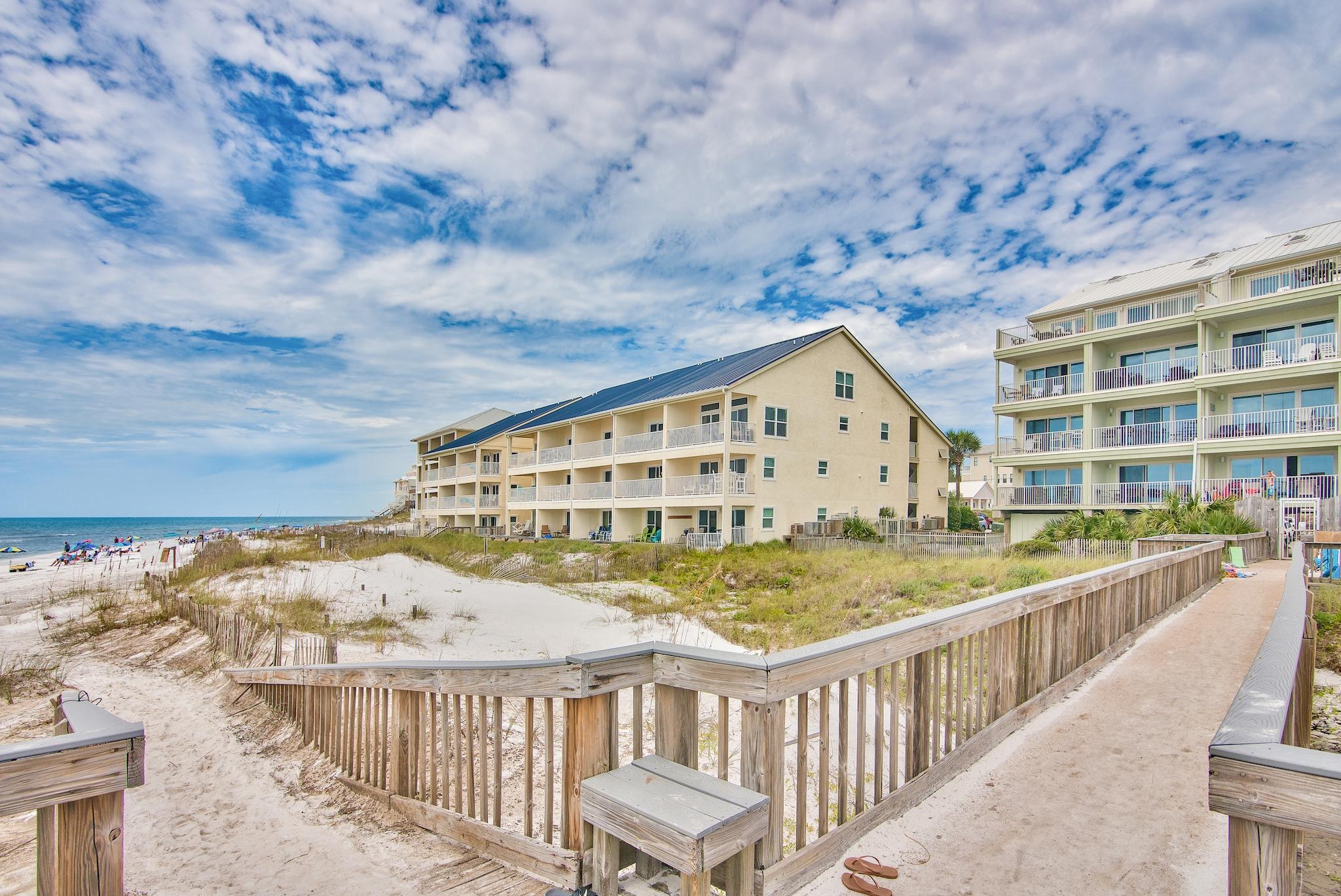 Commodore's Retreat - Residential