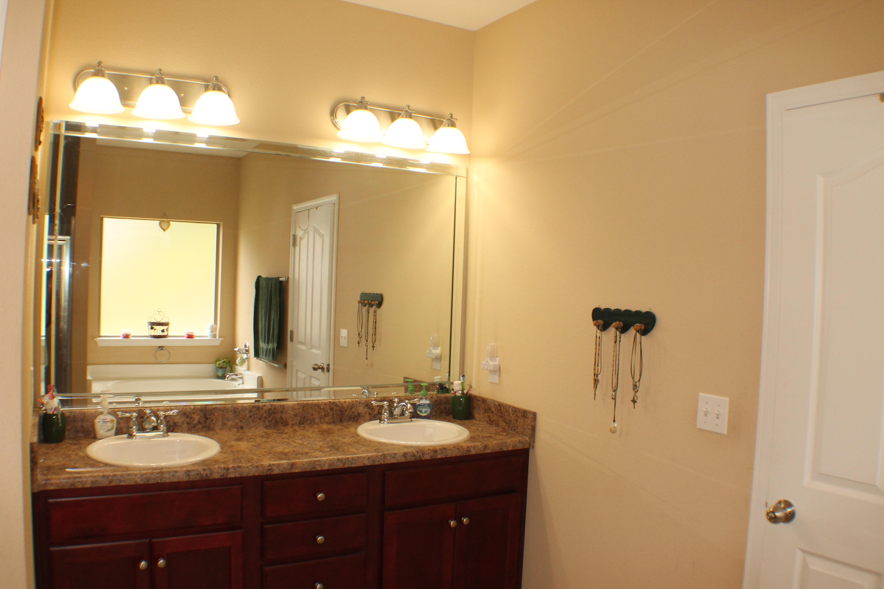 ROLLING RIDGE - Residential