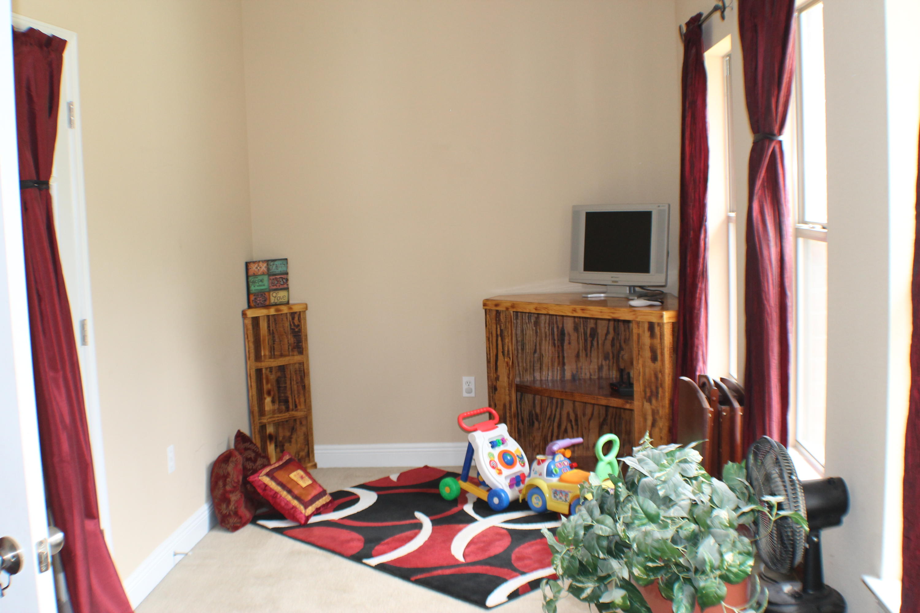 ROLLING RIDGE - Residential